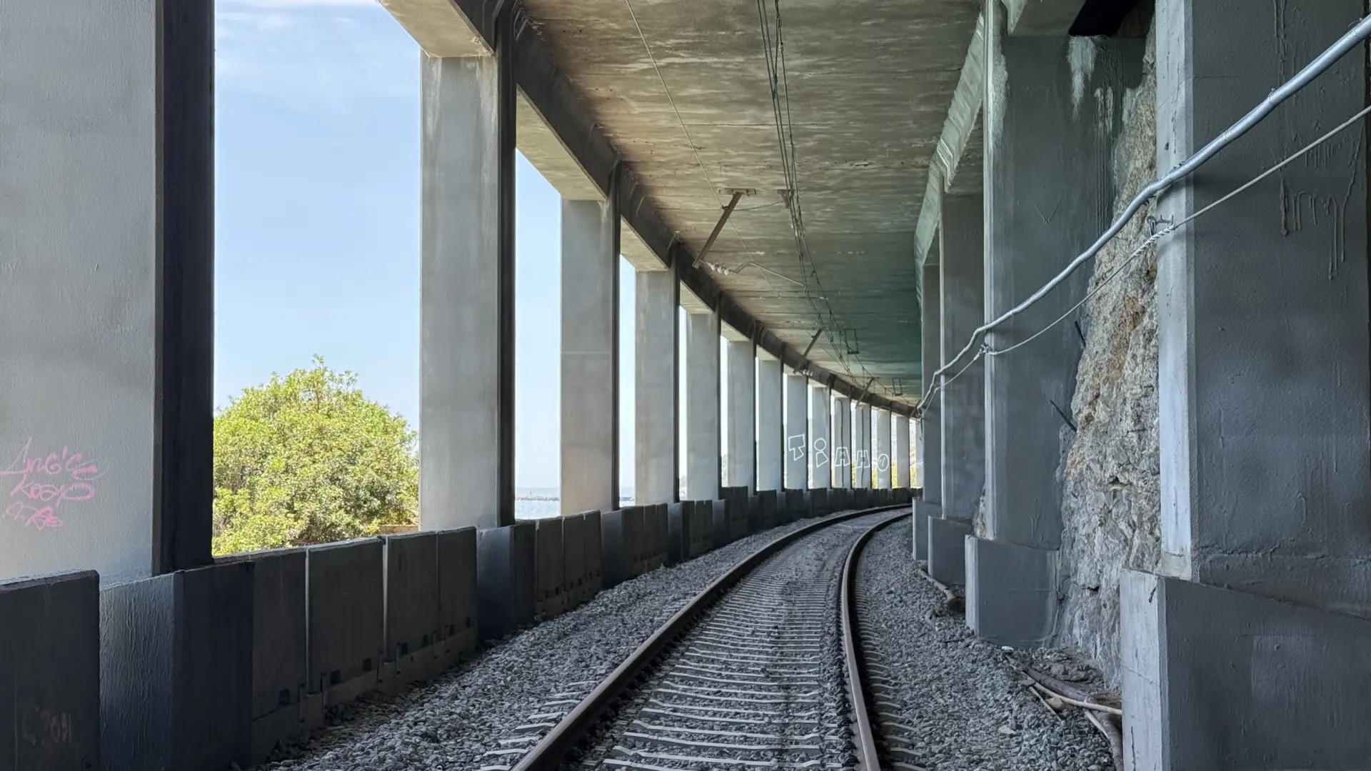 Barselona'da Garraf Tüneli Çalışmaları Sona Erdi: Rodalies Hatları Normalleşiyor mu?