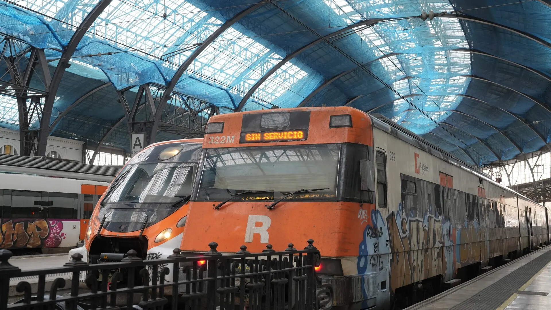 Barselona Rodalies Hattında Kaos: Adif, Siemens'i Suçlayarak Dava Açıyor
