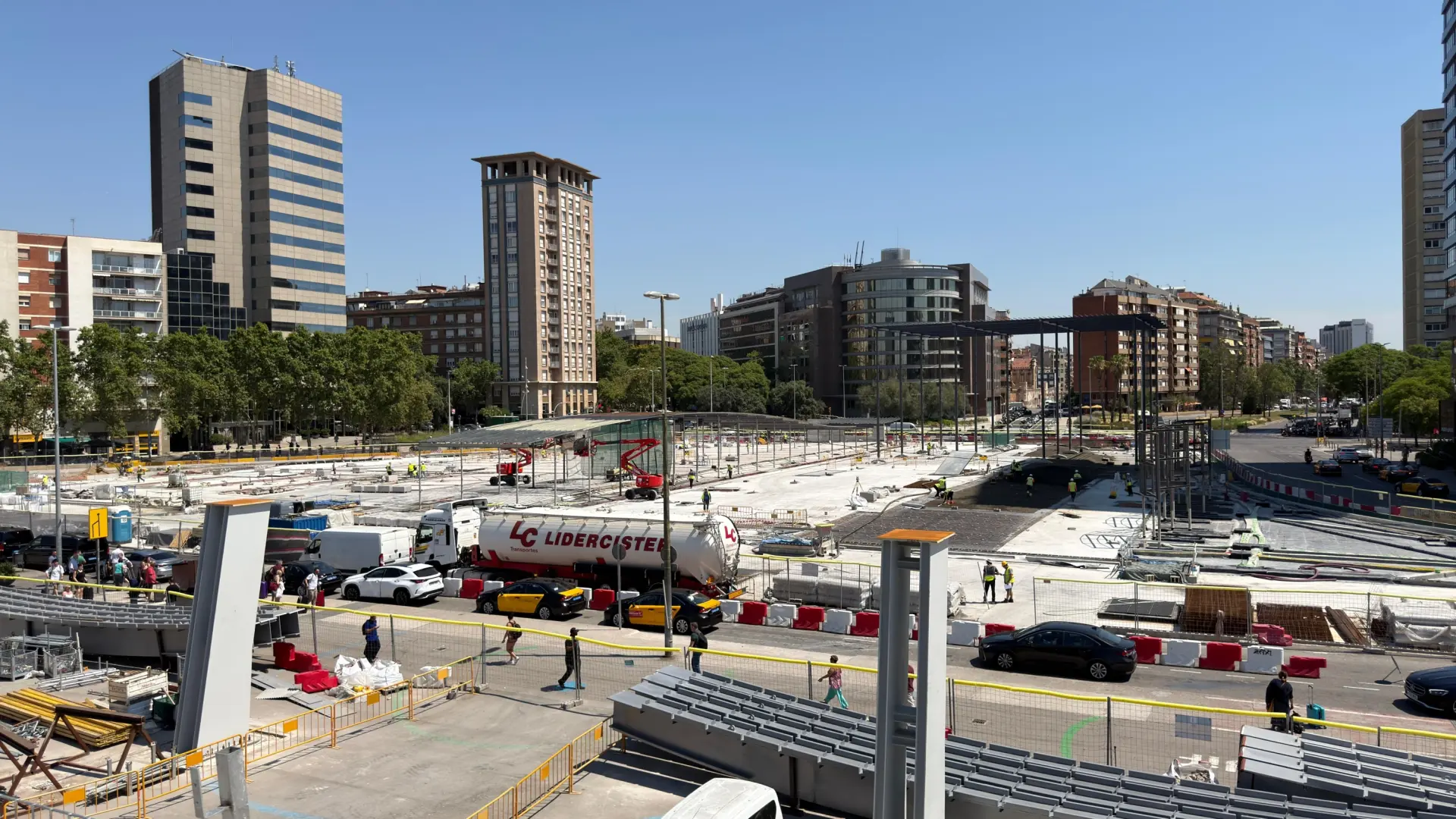 Barselona Sants İstasyonu'nda Dev Dönüşüm: Plaza de los Països Catalans Erişimi Kapanıyor
