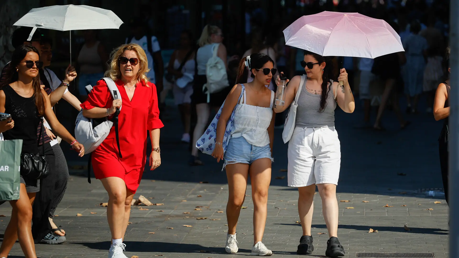 Katalonya'da Dördüncü Sıcak Hava Dalgası Yangın Alarmını Tetikledi: Risk Zirvede