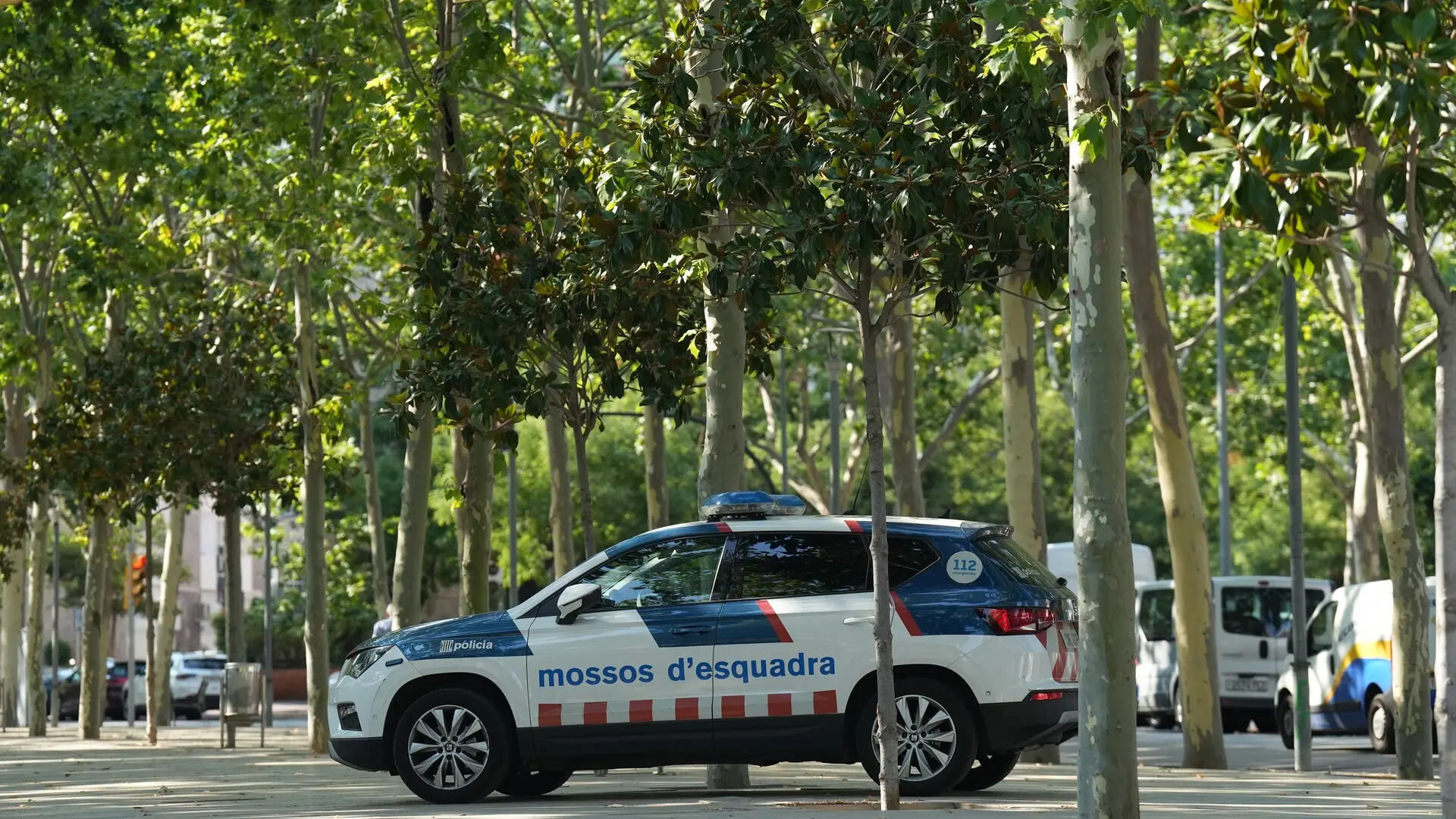 Barselona Yakınlarında Silahlı Saldırı: L'Hospitalet'te Gece Yarısı Dehşeti, İki