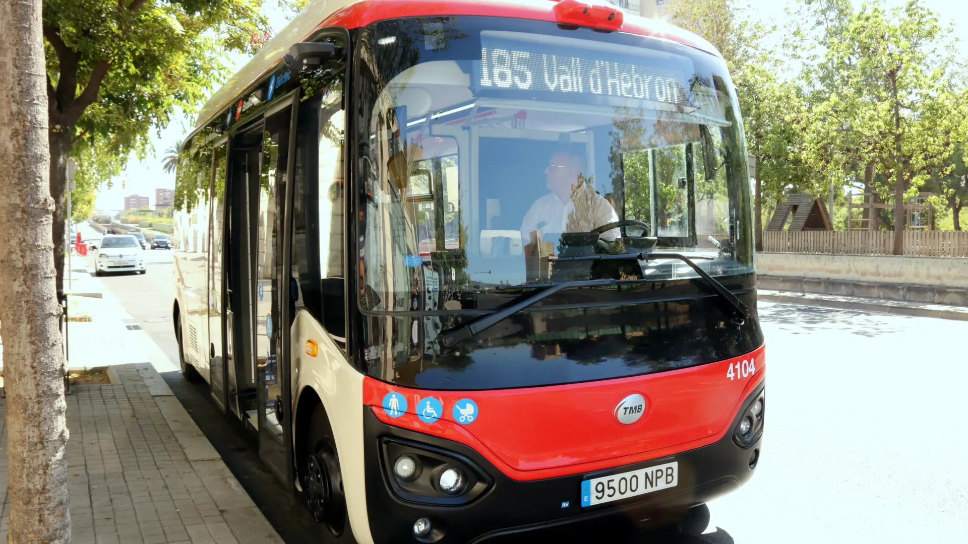 Barselona'dan Çevreci Adım: İlk Tam Elektrikli Mahalle Otobüsü Hizmete Girdi, Filo