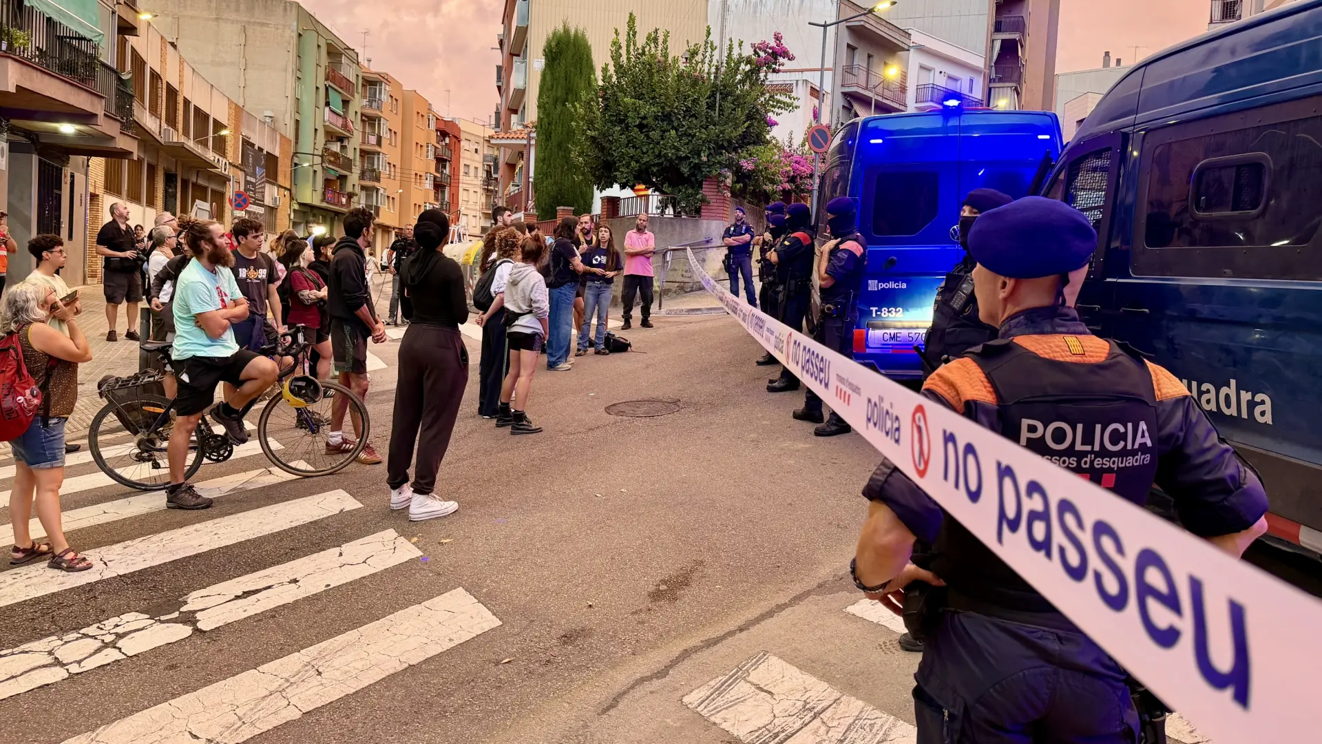 Mataró'da Engelli Aile Tahliye Edildi: İspanya'da Konut Krizi Derinleşiyor
