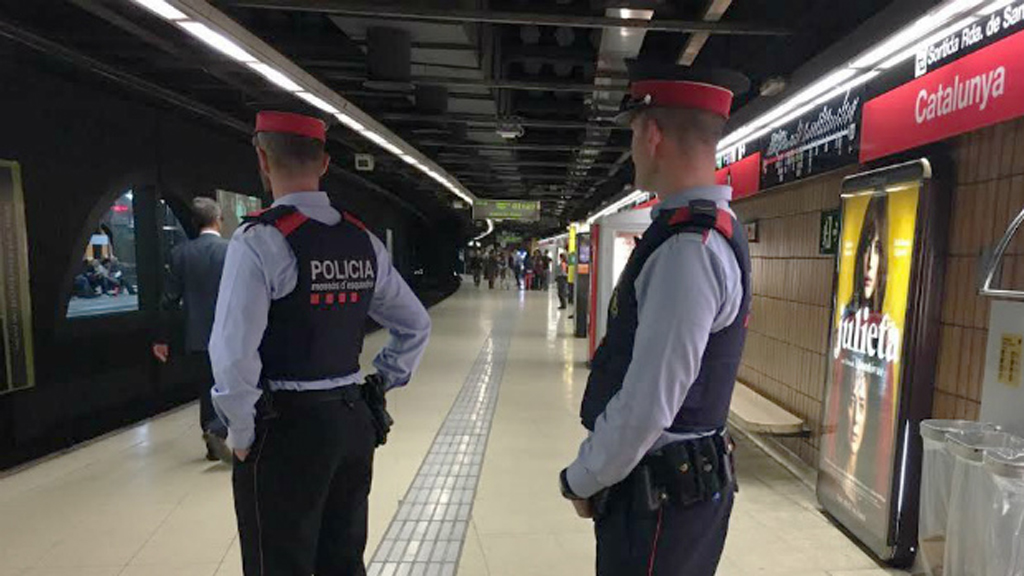 Barselona Metrosu ve Trenlerinde Hırsızlıklar %40 Azaldı: Güvenlik Önlemleri Meyve Verdi