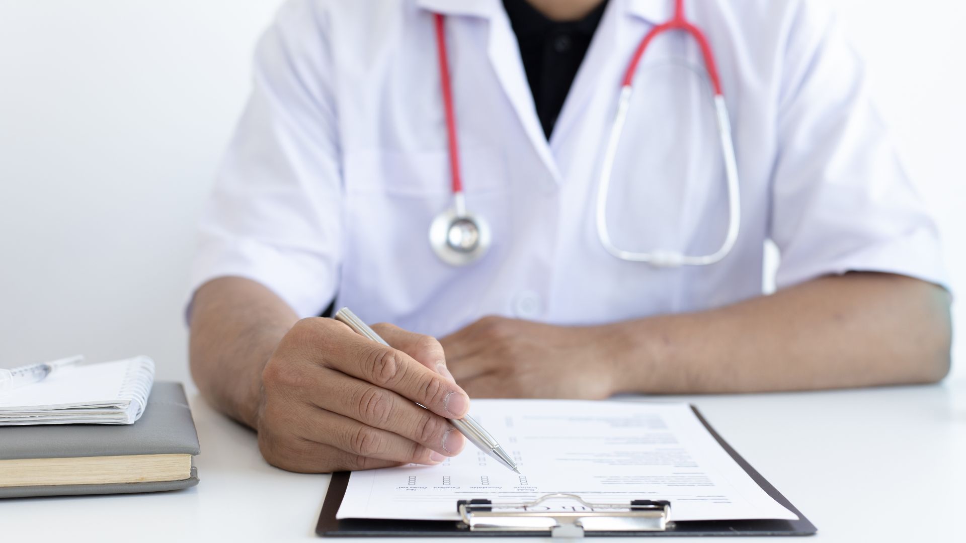 Aile Hekimleri Yaşlılarda İlaç Kullanımının Azaltılmasını Talep Ediyor: Daha İyi Yaşam