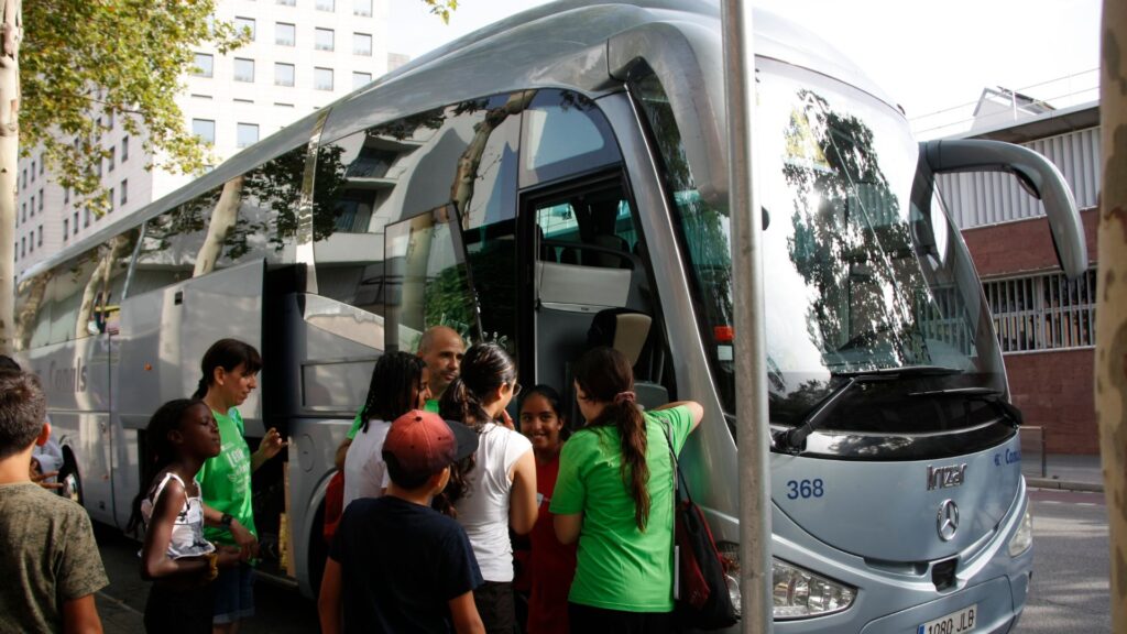 Katalonya Eğitim Grevi: Veliler Okul Gezilerinin İptaline Karşı Çıkıyor
