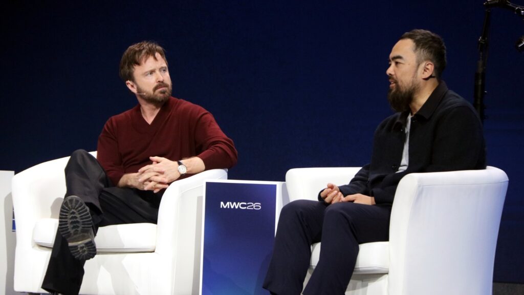 Aaron Paul'dan MWC'de Mobil Bağımlılık Uyarısı: "Hiç Sağlıklı Değil!"