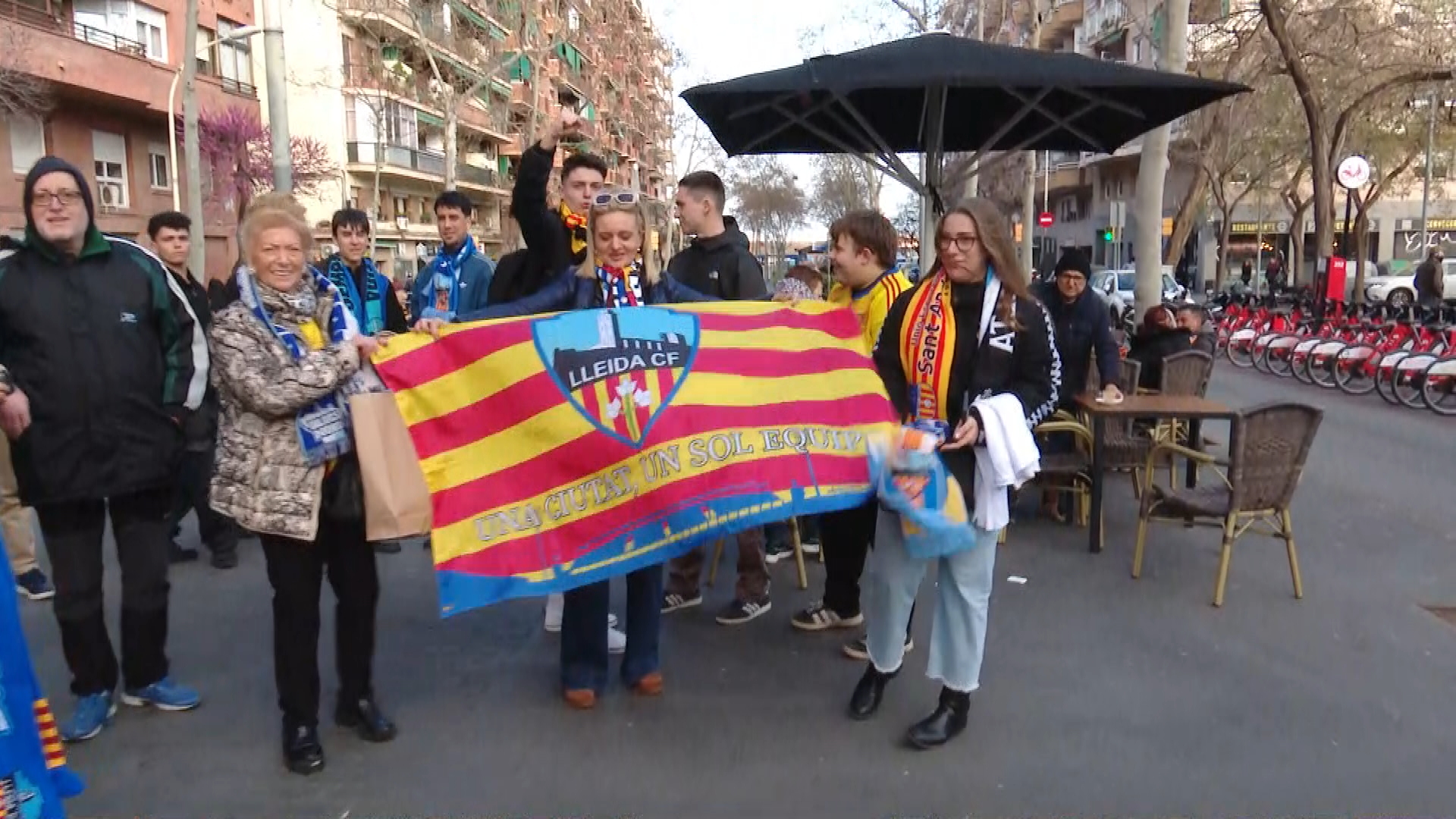 Sant Andreu ve Lleida Taraftarları Arasında Tarihi Kardeşlik: Futbol Popülerdir!