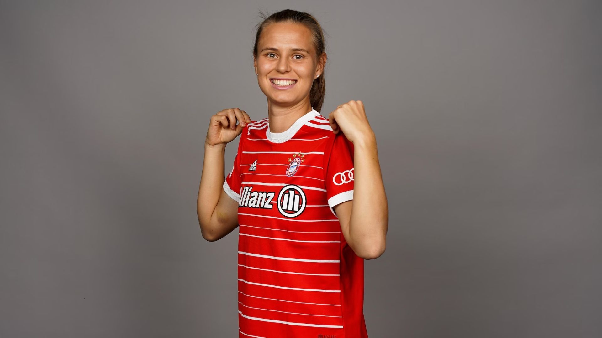 Klara Bühl: Barça'ya Transferi Fair Play'e Takılan Yıldızın Şampiyonlar Ligi İntikamı