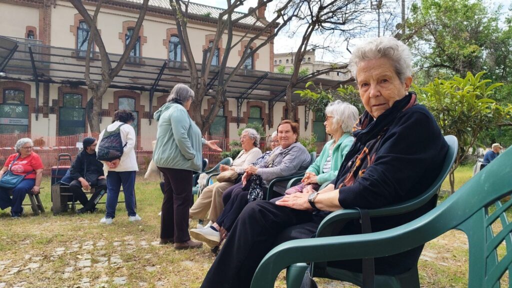 Barselona'da Tarihi Magòria Merkezi Kapanınca Yaşlılar Sokakta Kaldı