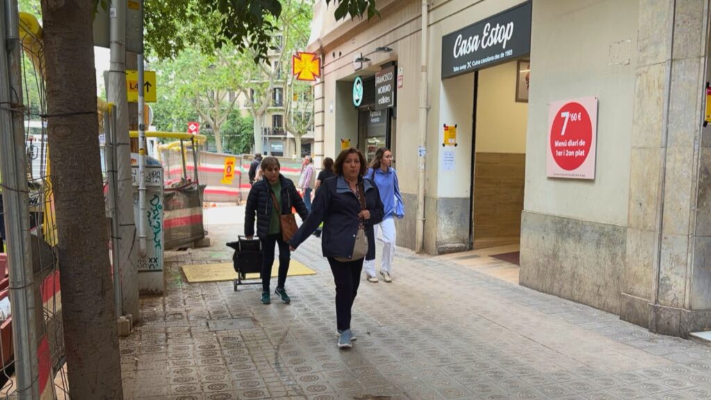 Barselona'da Metro Çalışmaları Esnafı Vurdu: 'Satışlar Yarı Yarıya Düştü'