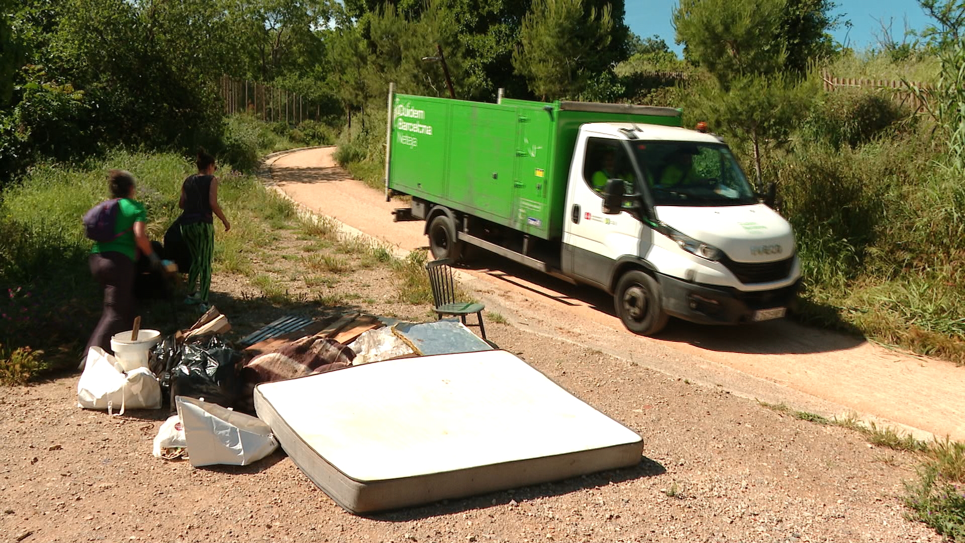 Barselona'nın İkonik Montjuïc Tepesi'nde Evsizlik Sorunu: 280 Kişi Geceliyor