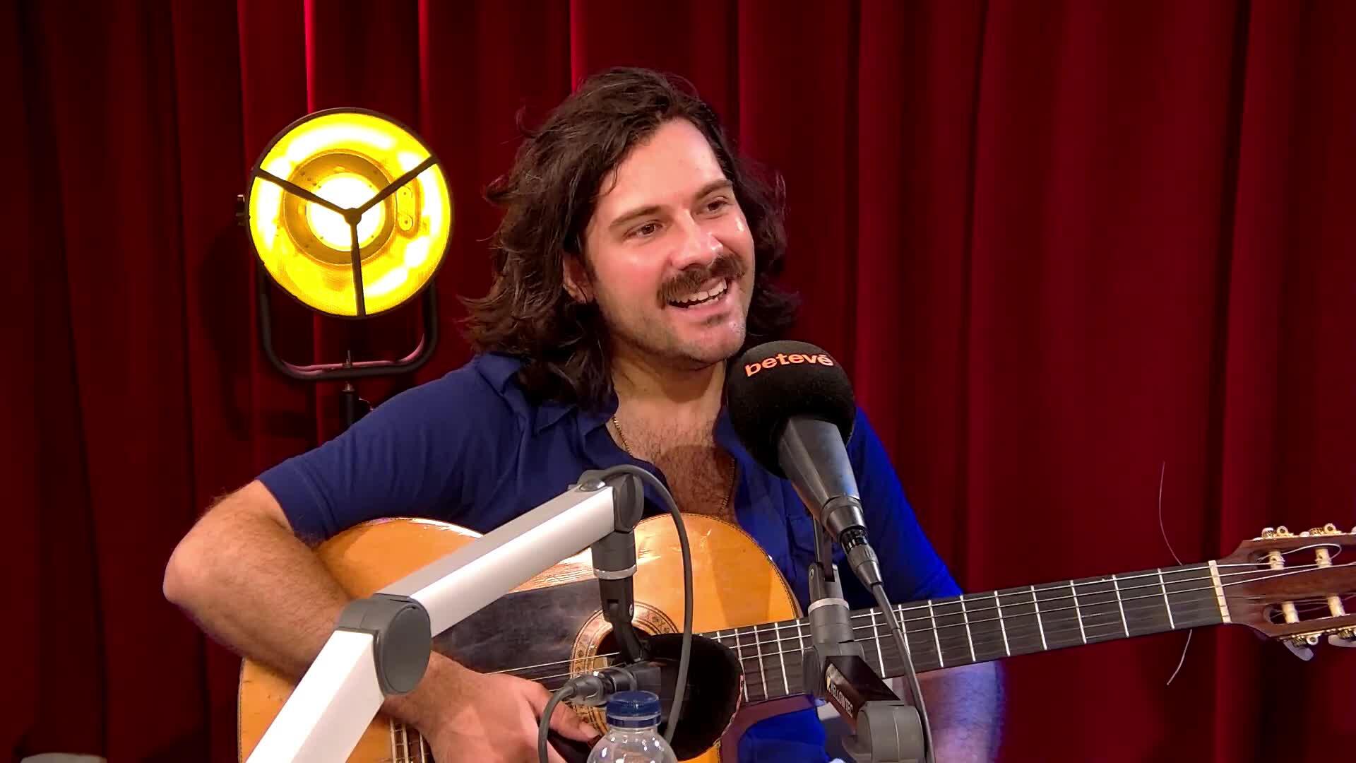 Paco Pecado: Barselona'nın Asi Ruhu Tot Passa'da Sahne Aldı