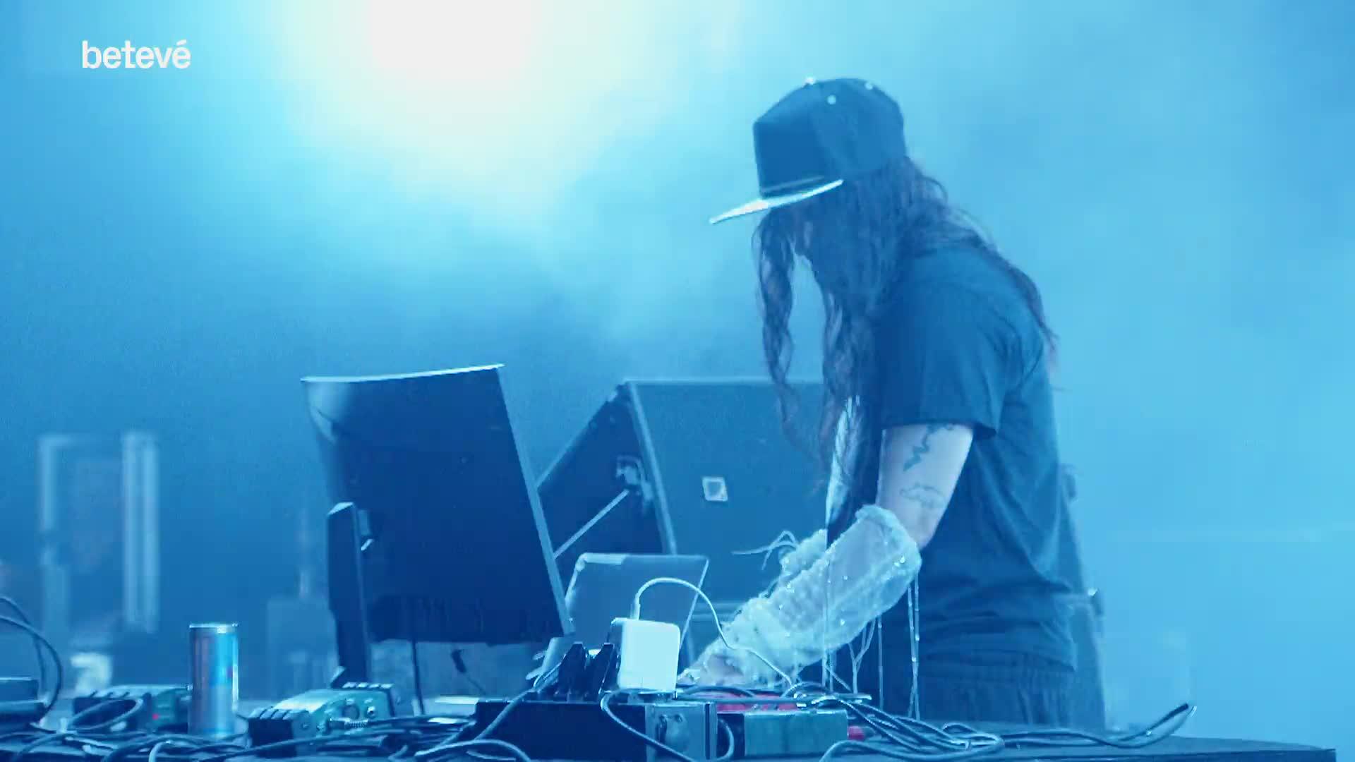 Beatrix Weapons Sónar 2026'ya Damga Vurmaya Hazırlanıyor: BOSS_Y OF MUSIC Sahneye Çıkıyor