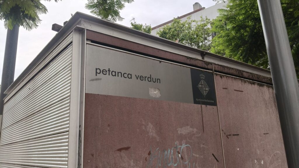 Barselona'da Mahalle Adı Tartışması: Halk "Verdum" Dedi, Kuş Savaşın Üstesinden Geldi!