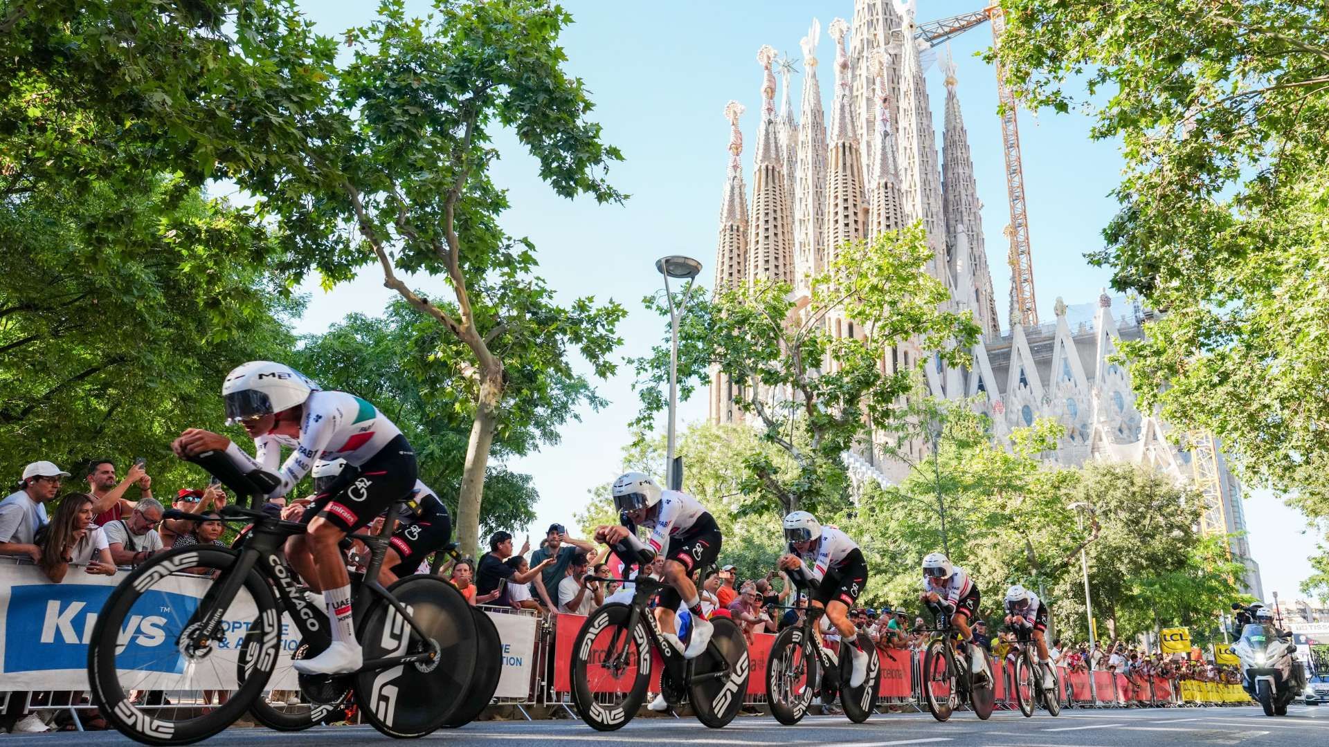 Barselona Hükümeti: Papa Ziyareti ve Tour de France Turizmi Patlatmadı İddiası