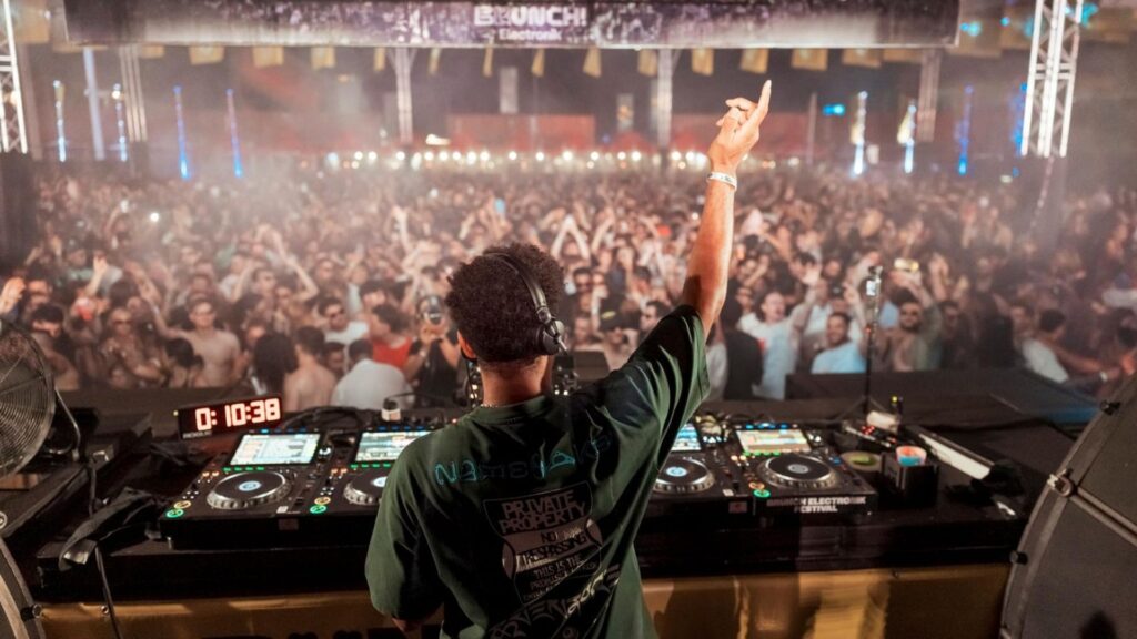 Barselona'da Brunch Electronik Festival: Elektronik Müziğin Kalbi Parc del Fòrum'da Attı