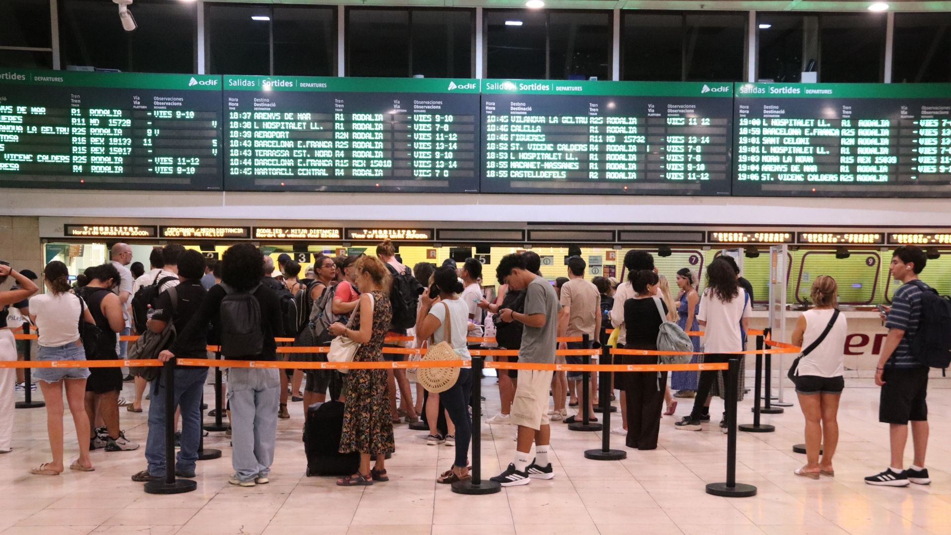 Barselona'da Tutulma Kaosu: Rodalies Ağında Yaşanan Çöküş Şeffaflık Talebini Tetikledi