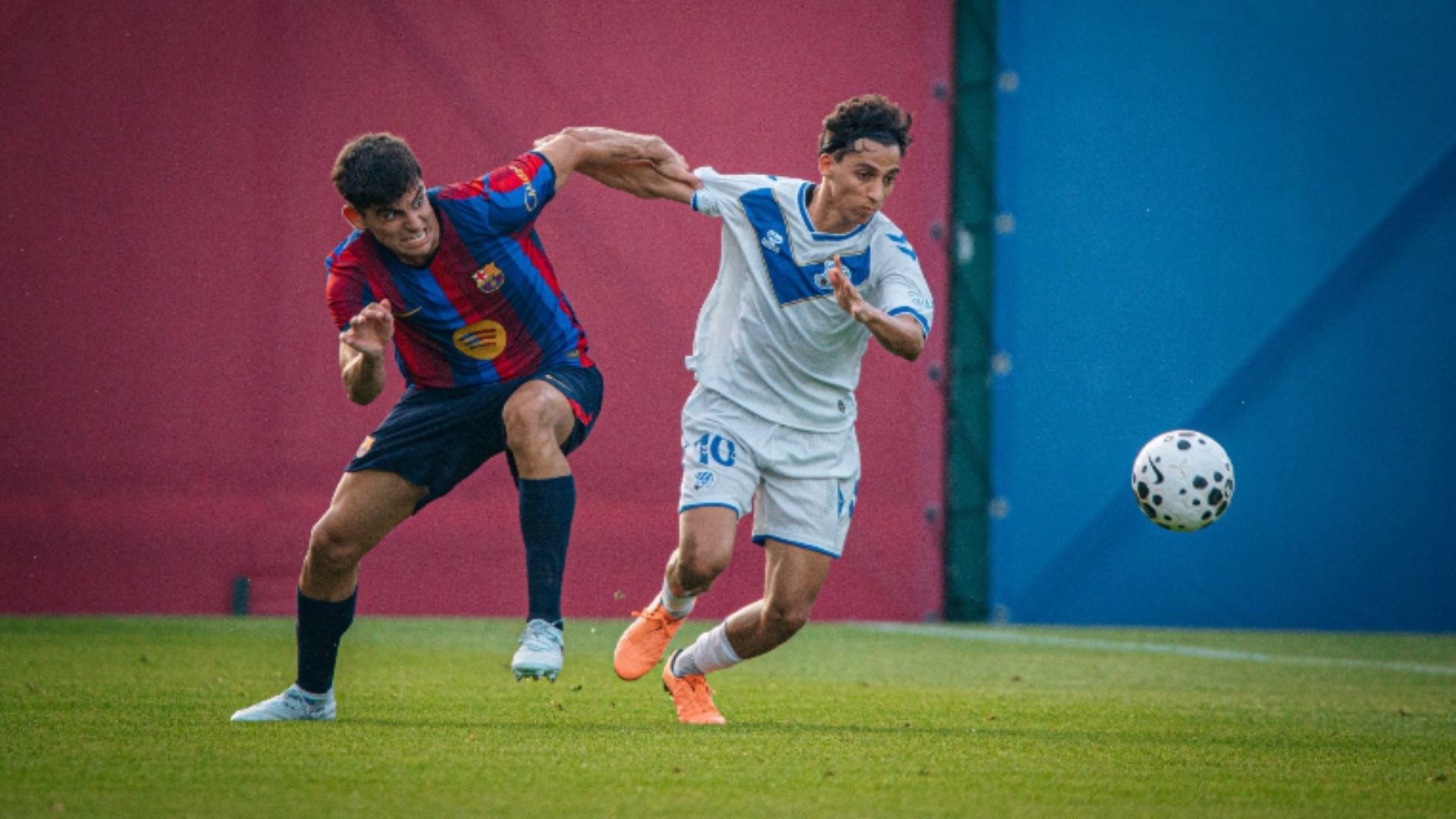 Europa, Barcelona ve Tarihi Turnuva Şampiyonluğu: Sezona Güçlü Başlangıç!