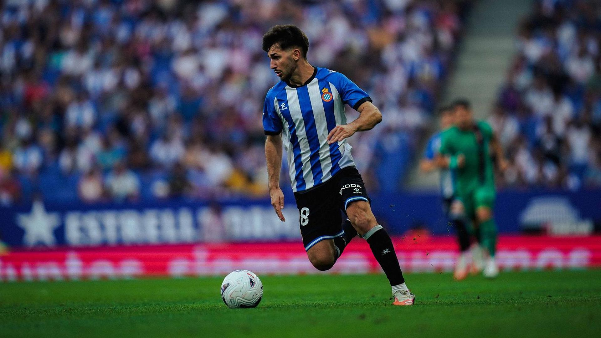 Espanyol'un Yeni Yıldızı Javi Hernández: La Liga'daki Büyük Keşif