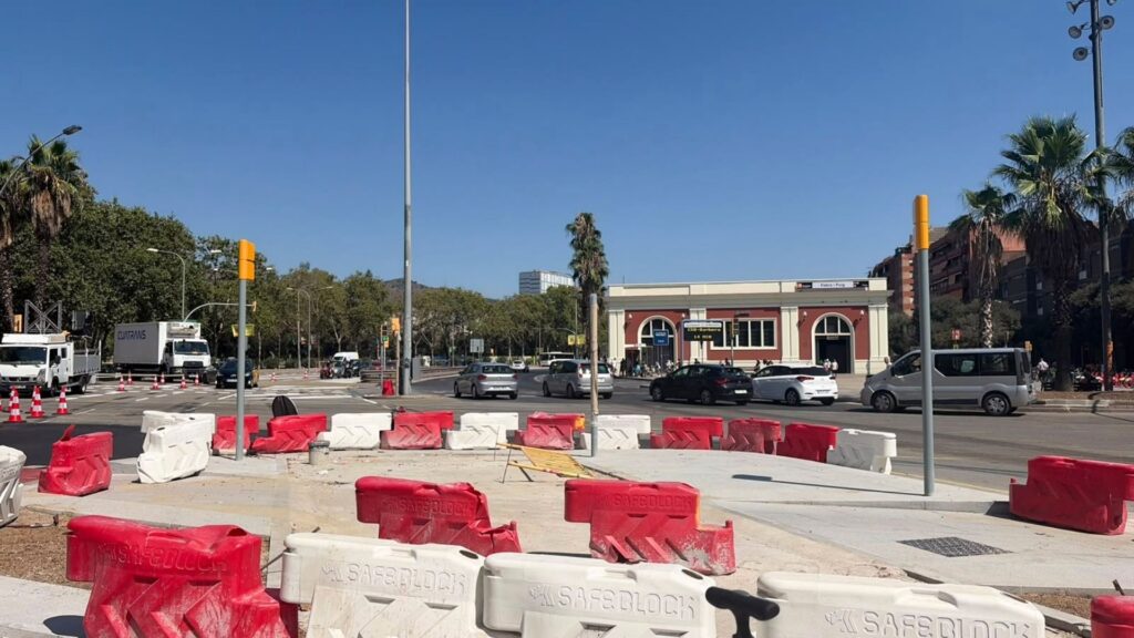 Barselona'da Meridiana Bulvarı'nda Asfaltlama Başladı: Halkın Sabrı Tükeniyor
