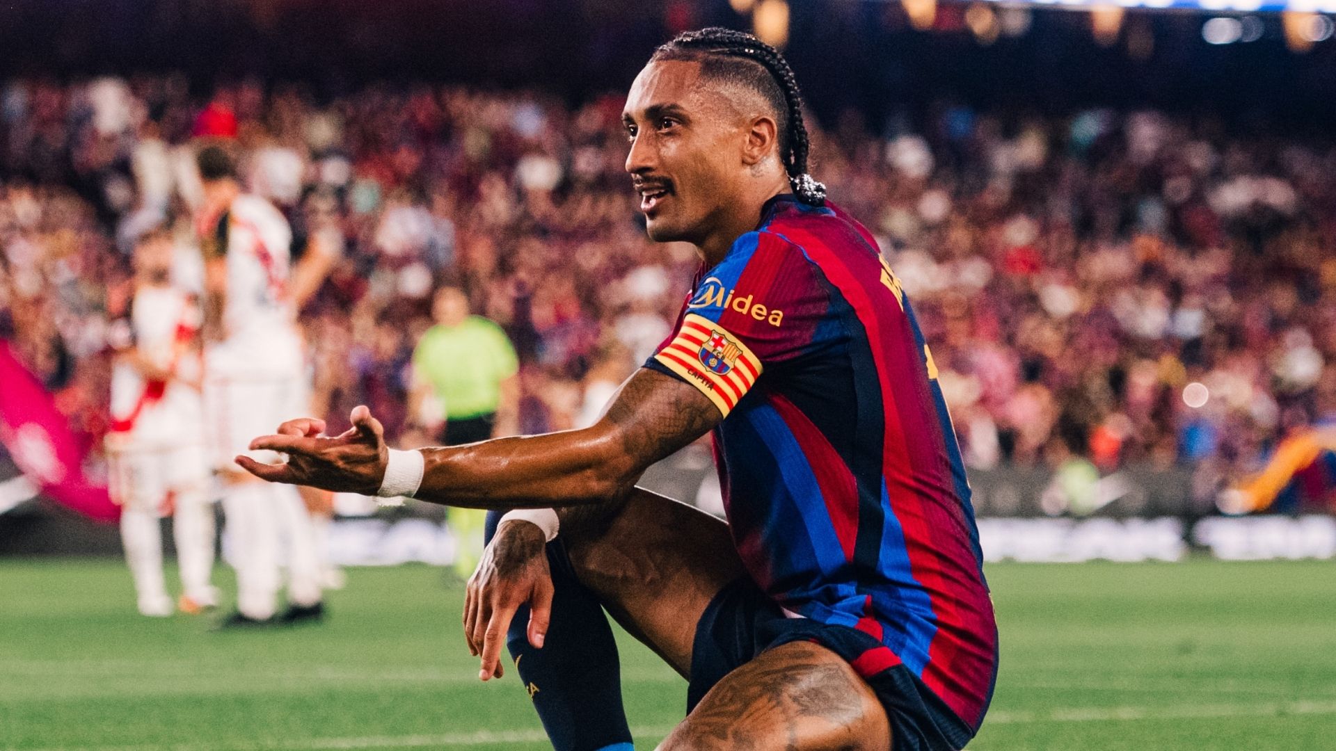 Barça'nın Raphinha Dansı: Messi'yi Yakalayan, Kubala ve César'a Göz Kırpan Brezilyalı