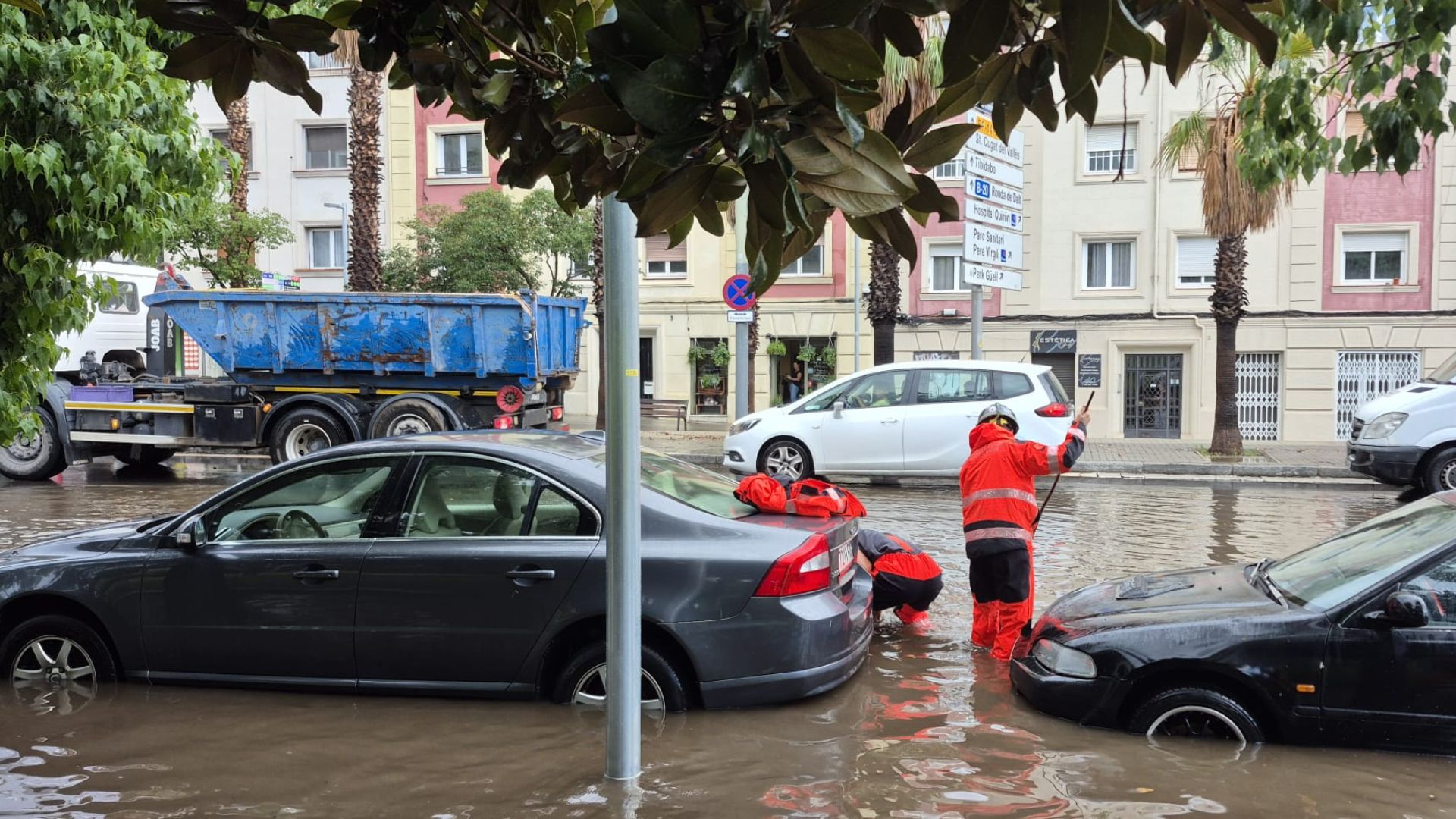 Barselona'da Sel Felaketi Tartışması: Muhalefet, Collboni'den Hesap Soruyor