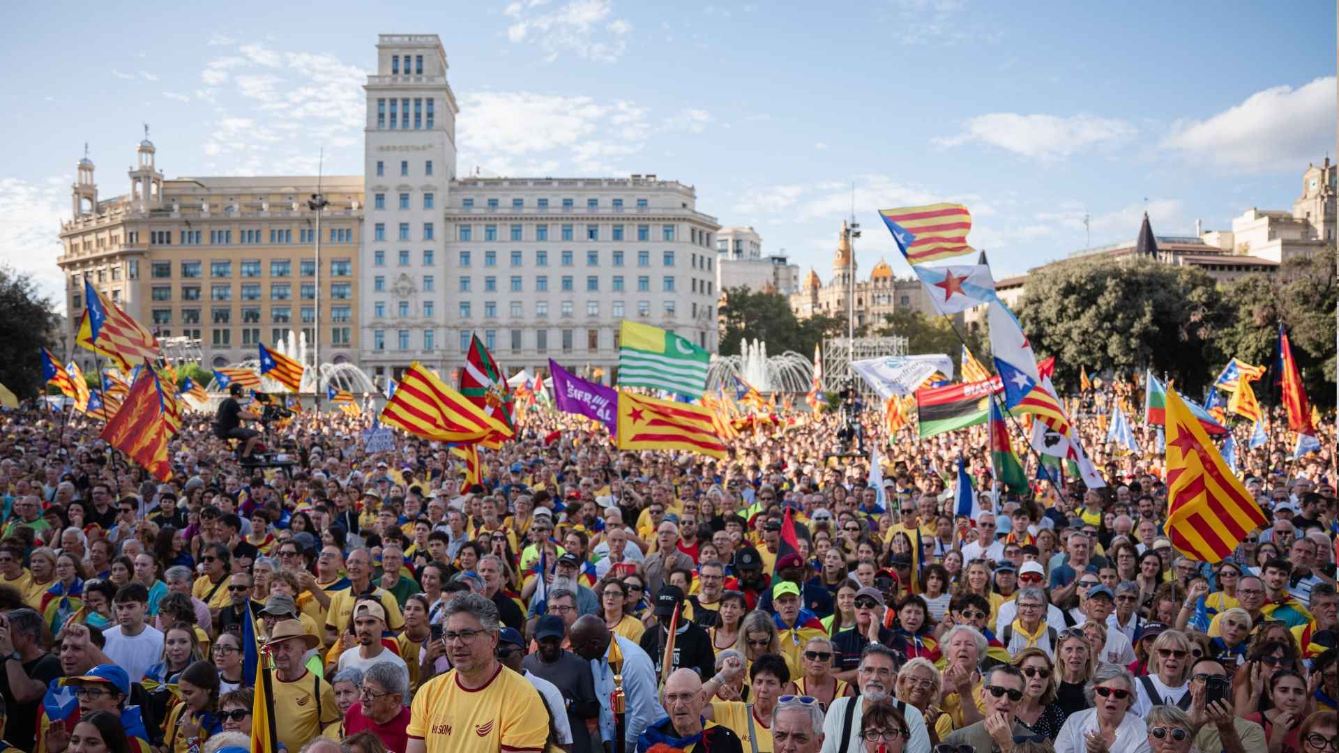 Katalonya Bağımsızlık Hareketi Diada'da Sokağa Çıktı: 2027'de Büyük Seferberlik Sinyali