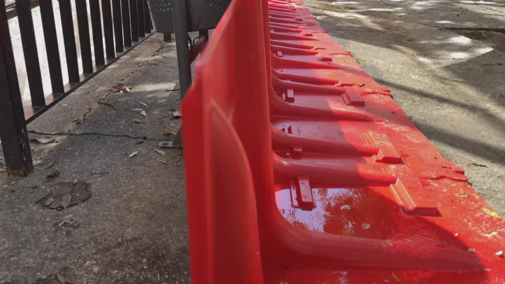 Barselona'da Sel Felaketine Karşı Yeni Müttefik: Montjuïc Okullarına Geçici Bariyerler