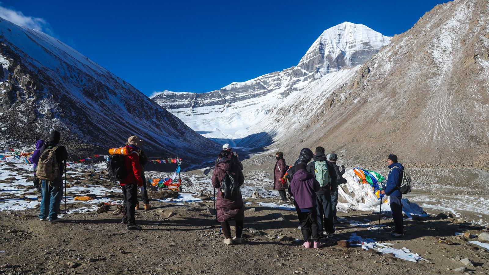 Tibet'in Kutsal Kailash Dağı'na Manevi Yolculuk Trajediye Dönüştü: Nepal'de Sel Felaketi