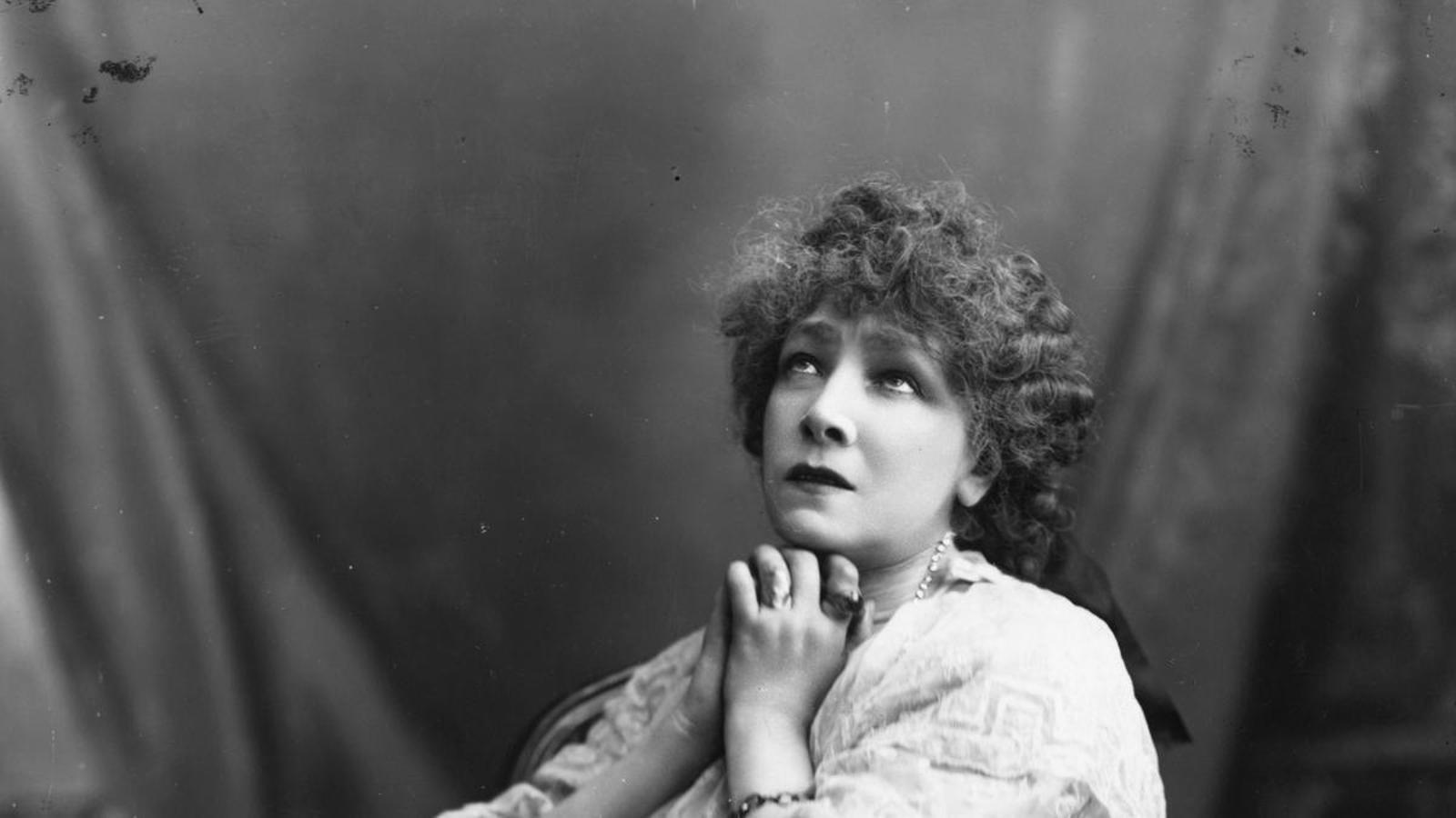Sarah Bernhardt'ın Barselona Ziyareti: Efsanevi Aktrisin İspanya'daki Son Perdesi