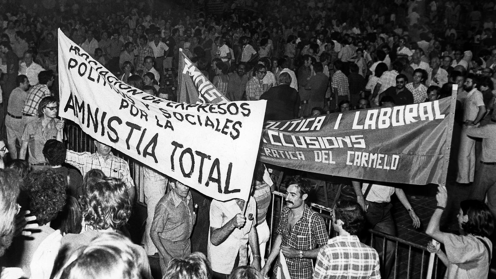 İspanya'da Demokrasiye Geçişin Kilometre Taşı: 1976 Affı ve Tartışmaları