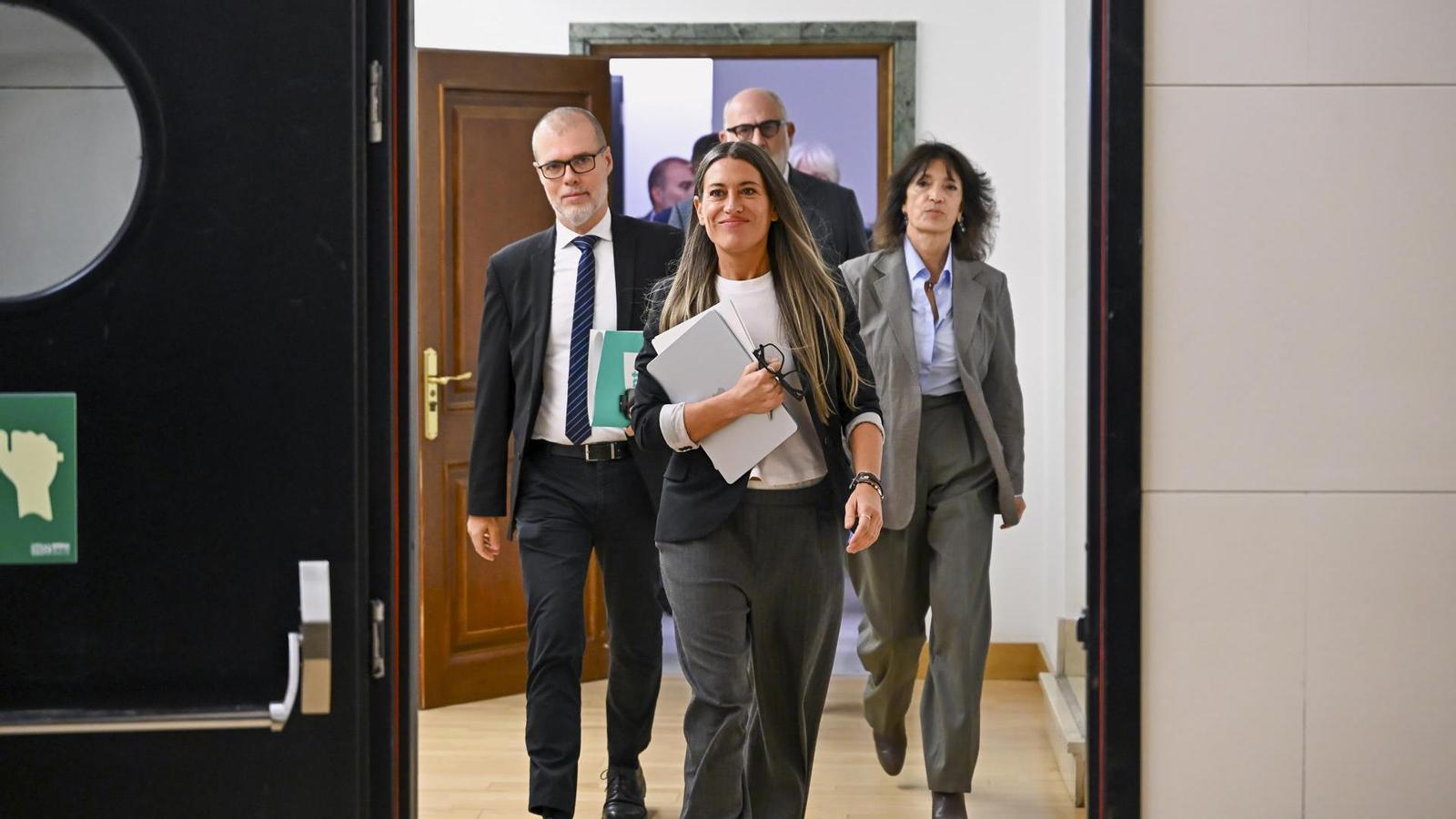 Junts'tan AB'ye Şikayet: Göçmen Düzenlemesinde Katalanca'nın Dışlanması Krizi