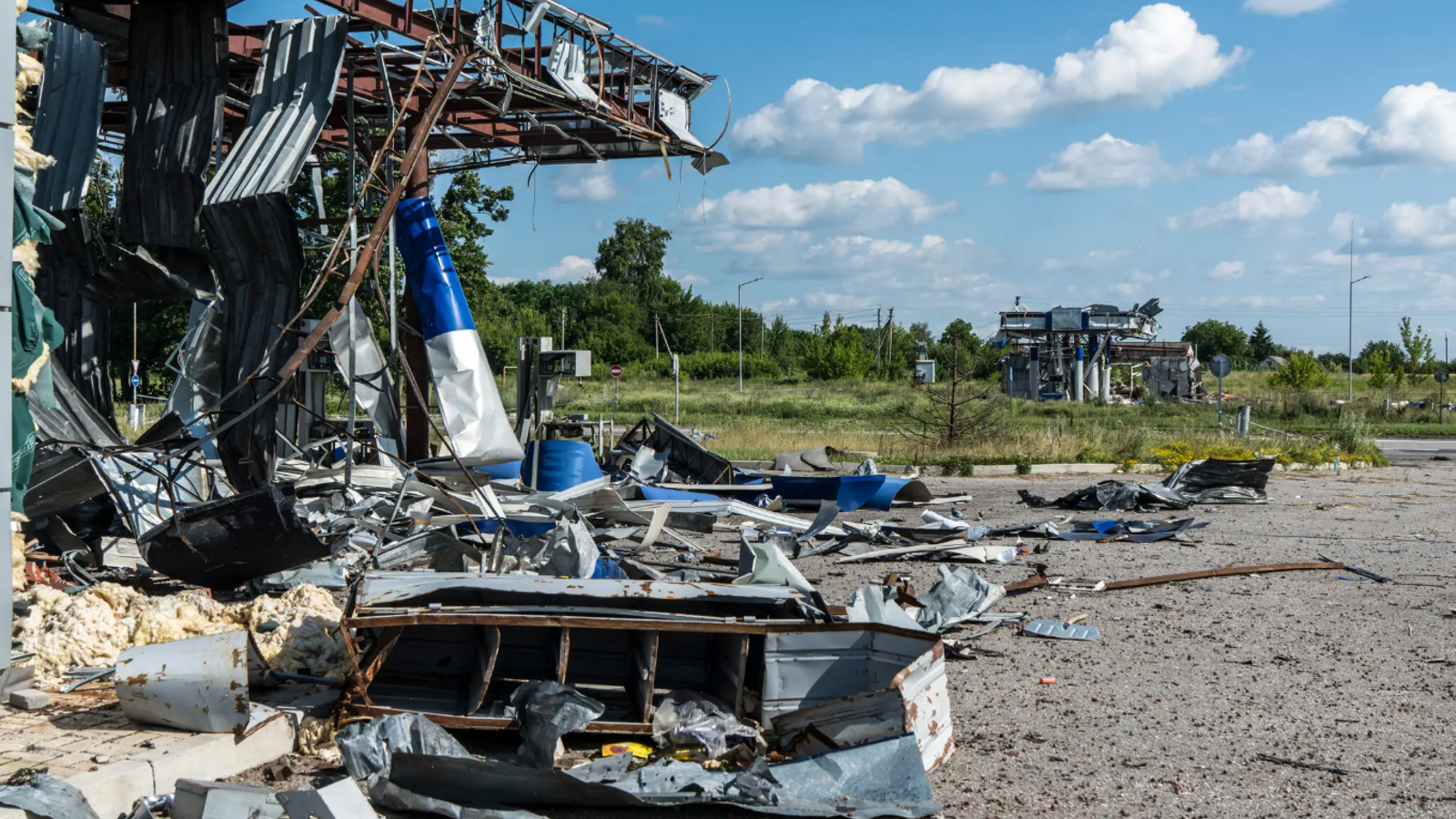 Ukrayna'da Yeni Ölümcül Cephe: Rus Saldırılarının Hedefindeki Akaryakıt İstasyonları