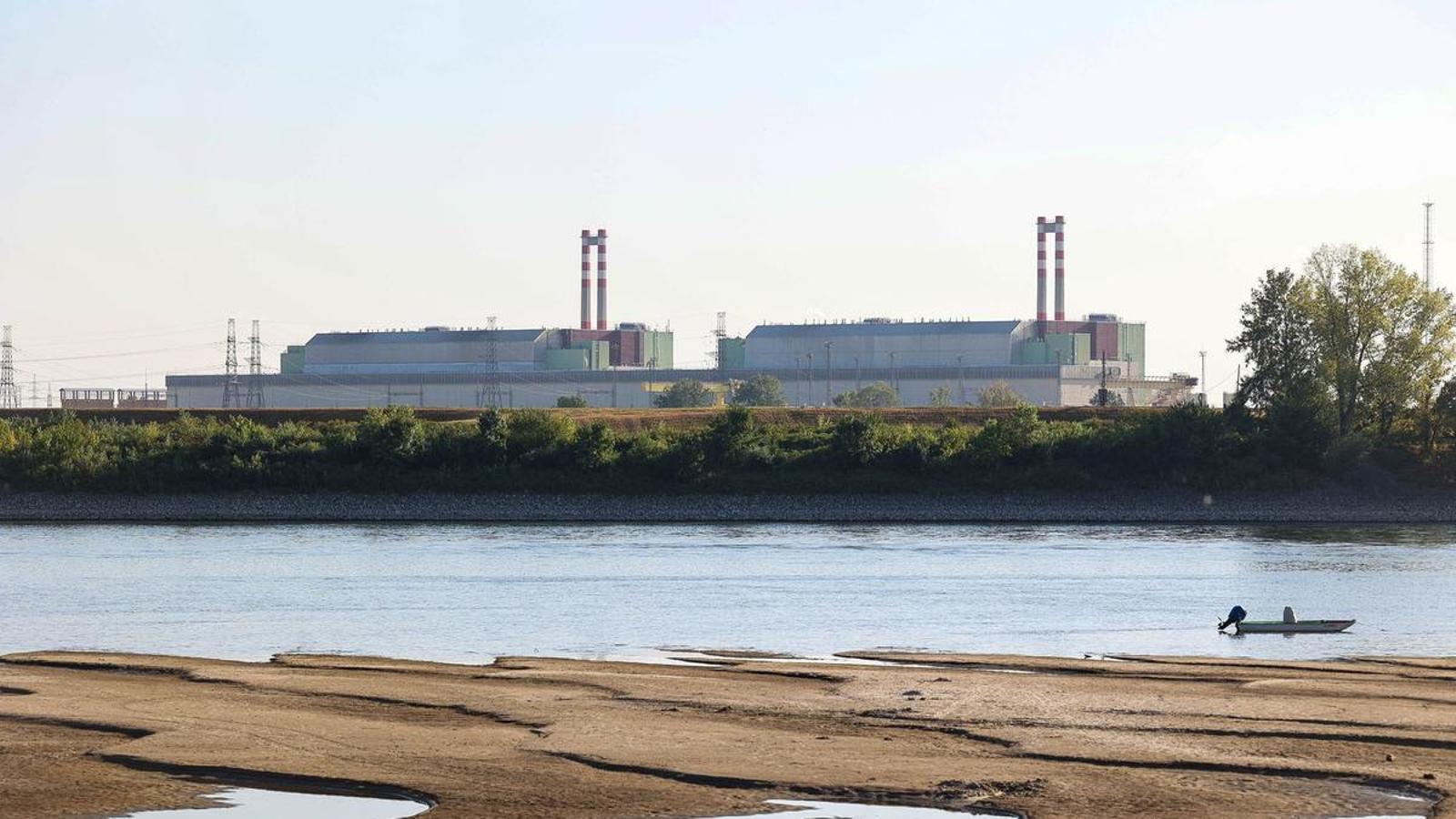 Macaristan'ın Nükleer Enerji Kalbi Paks, Tuna'ya Bağlı: Kritik Seviyeler