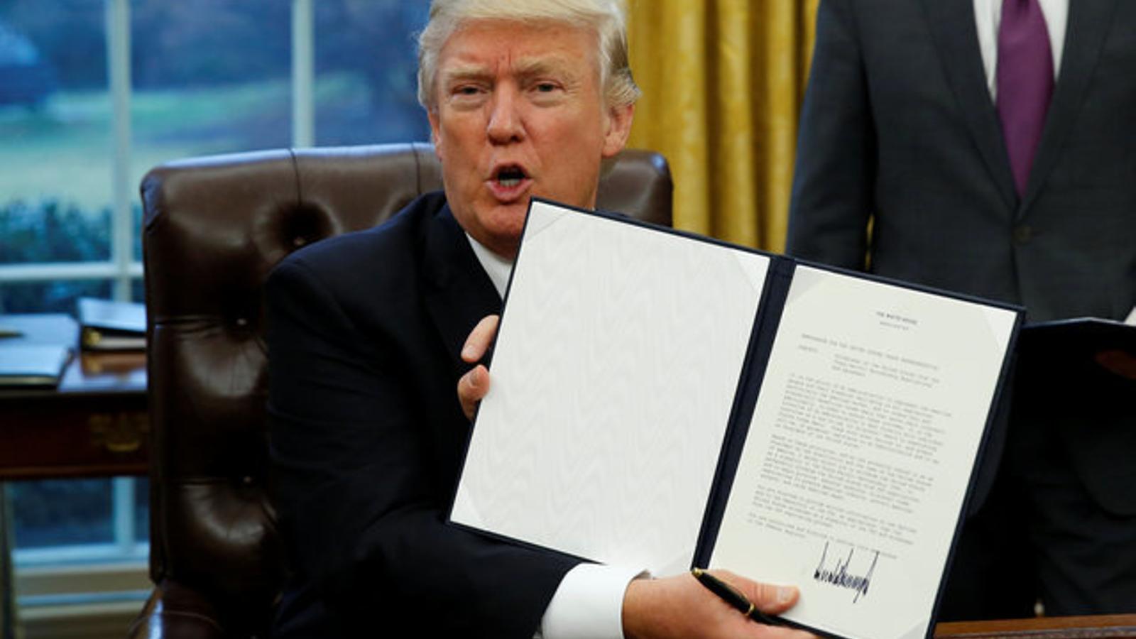 ABD Yüksek Mahkemesi'nden Trump Vergilerine Darbe: Şirketlere 100 Milyar Dolar İade