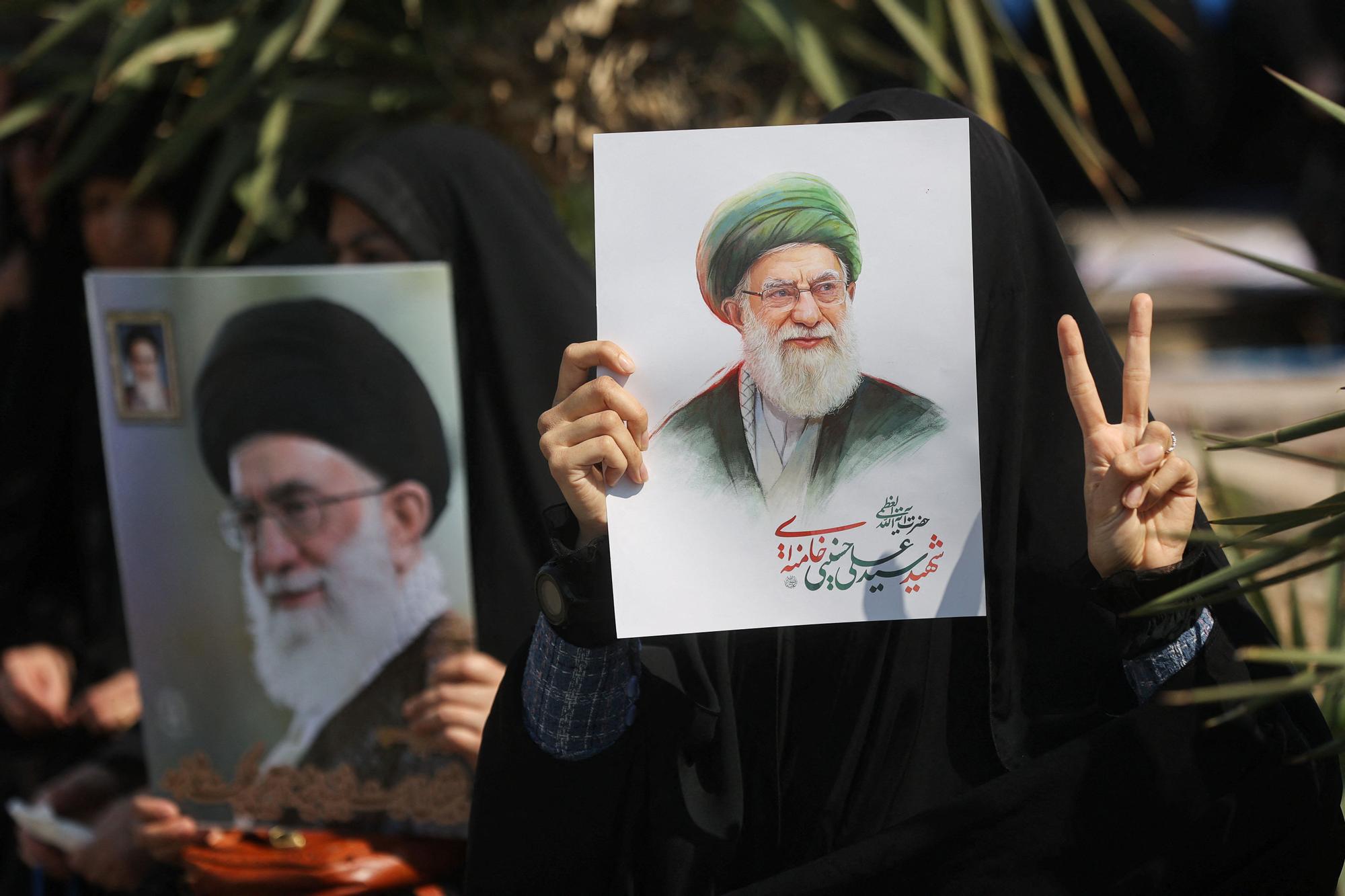 İran'da Lider Khamenei'nin Ölümü Senaryosu: Haleflik Yarışında Kimler Var?