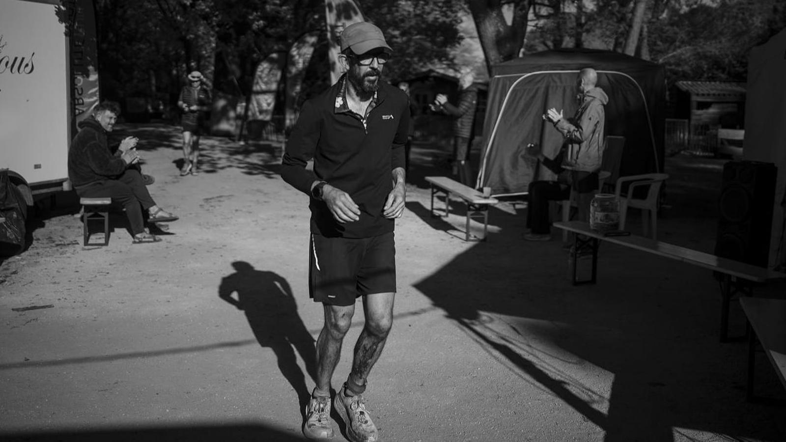 Sınırsız Dayanıklılığın Peşinde: Oriol Antolí'den Backyard Ultra İspanya Rekoru