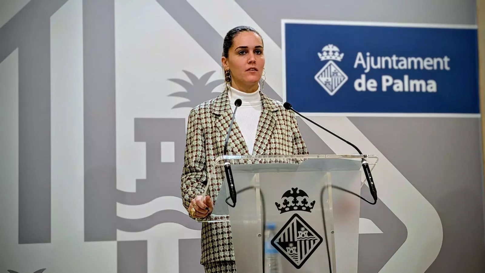 Palma'da Evsizlerin Kaydı Silindi: Temel Haklar Tartışması Büyüyor