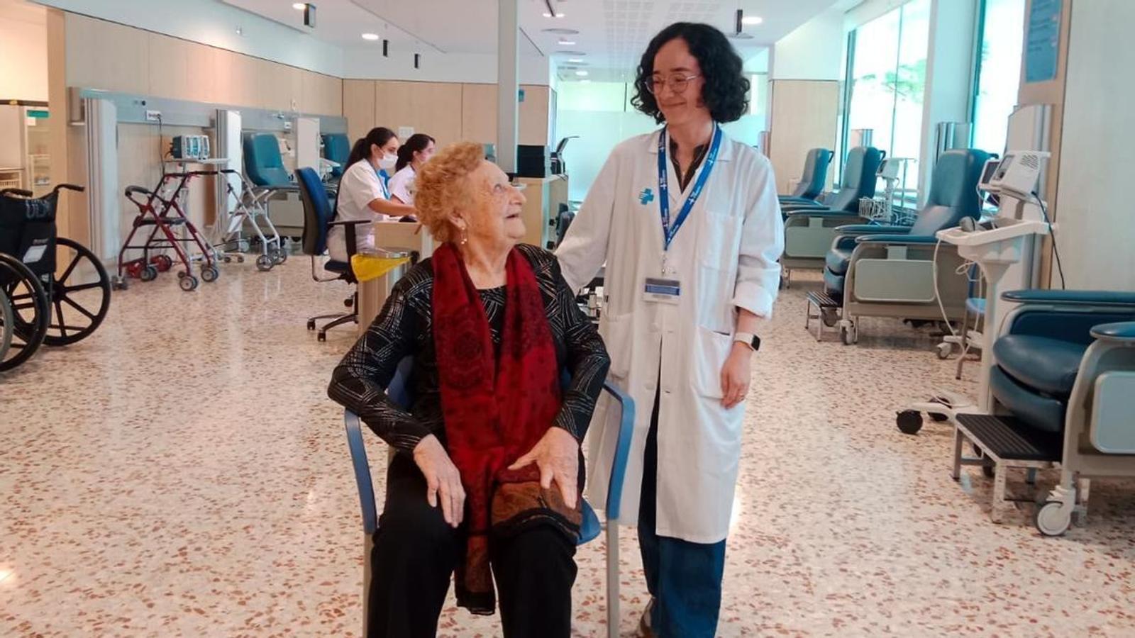 91 Yaşındaki Carmen'in Hikayesi: Kronik Hastalık Bakımında Devrim Niteliğinde Bir Adım
