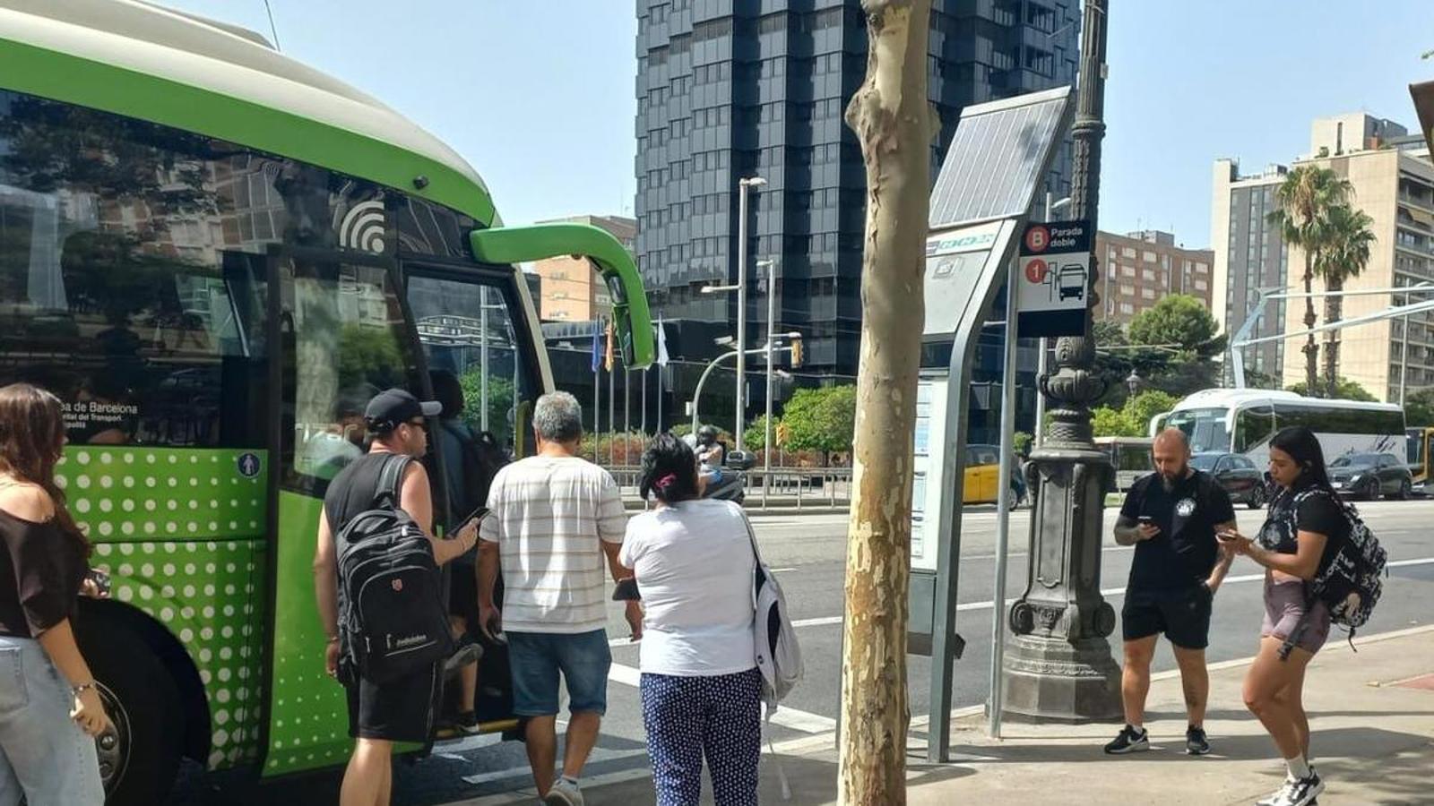 Barselona'nın Kalbindeki Yoğunluk: Diagonal Caddesi'ndeki Otobüs Trafiğini Rahatlatma