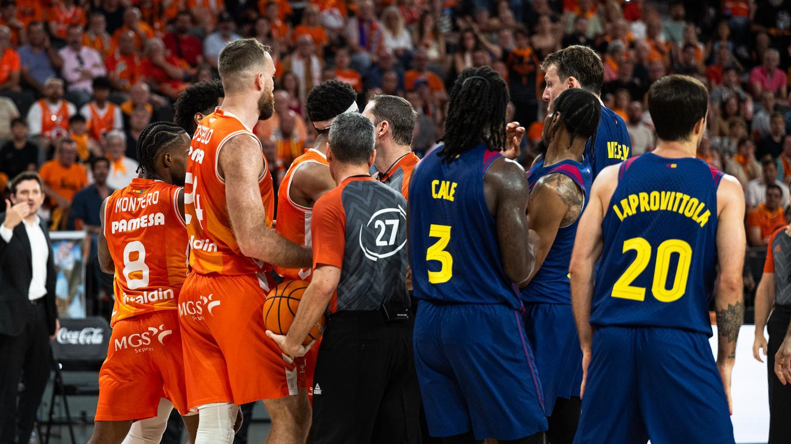 Barça'dan Unutulmaz Geri Dönüş: Valencia Basket'i Uzatmalarda Devirdi!