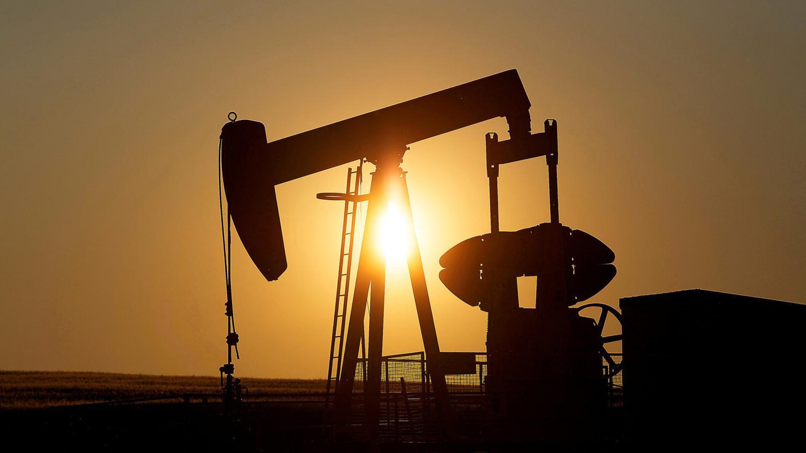 OPEC+ Ağustos Ayından İtibaren Petrol Üretimini Artırıyor: Küresel Piyasaya Etkileri
