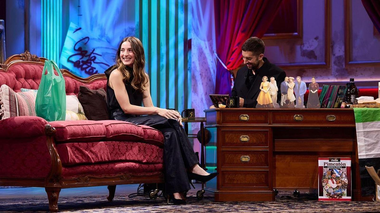 İspanyol Televizyonunun Viral Soruları: María Valverde ve Mahremiyet Tartışması