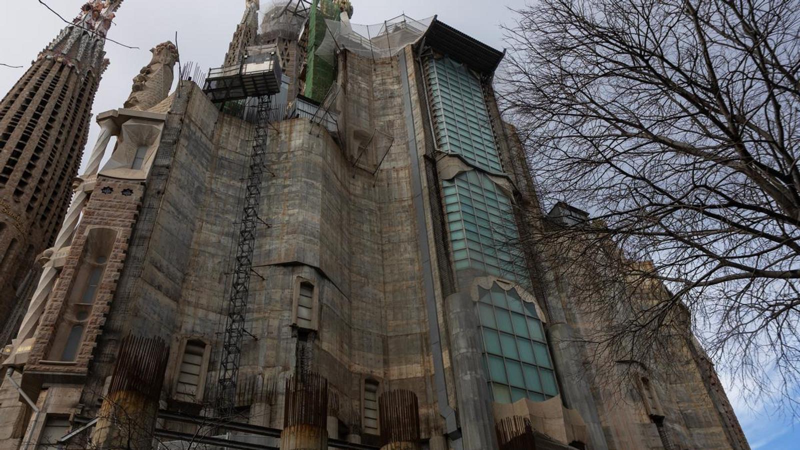 Sagrada Familia, Zafer Cephesi İçin Sanatçılardan Ek Süre Talep Etti