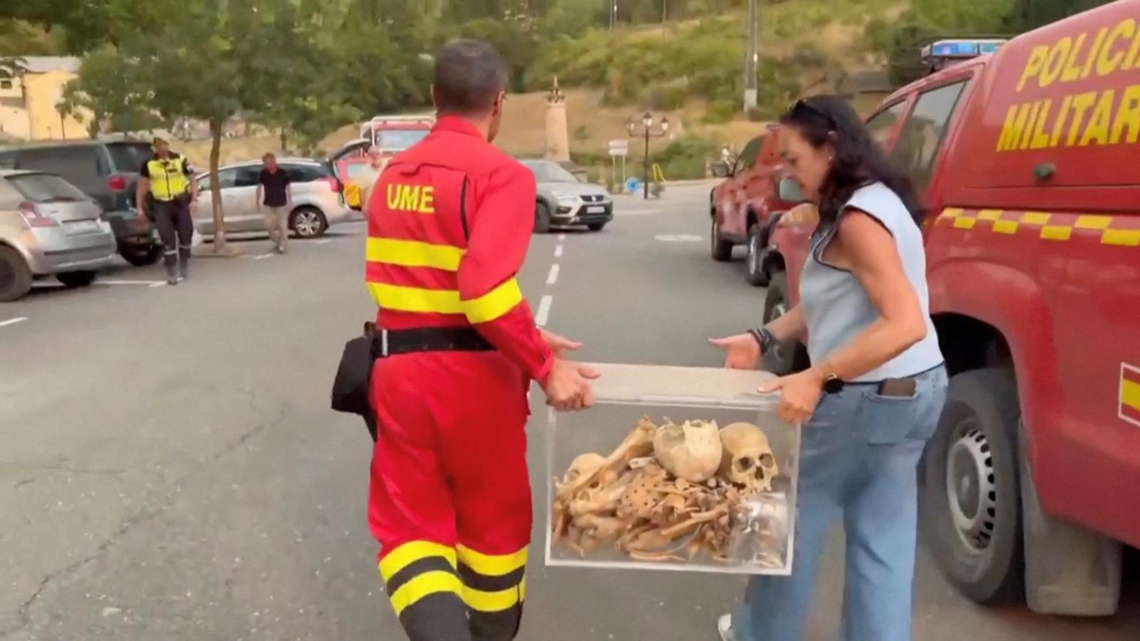 Aragon Krallarının Kalıntıları Orman Yangını Tehdidiyle Acilen Taşındı
