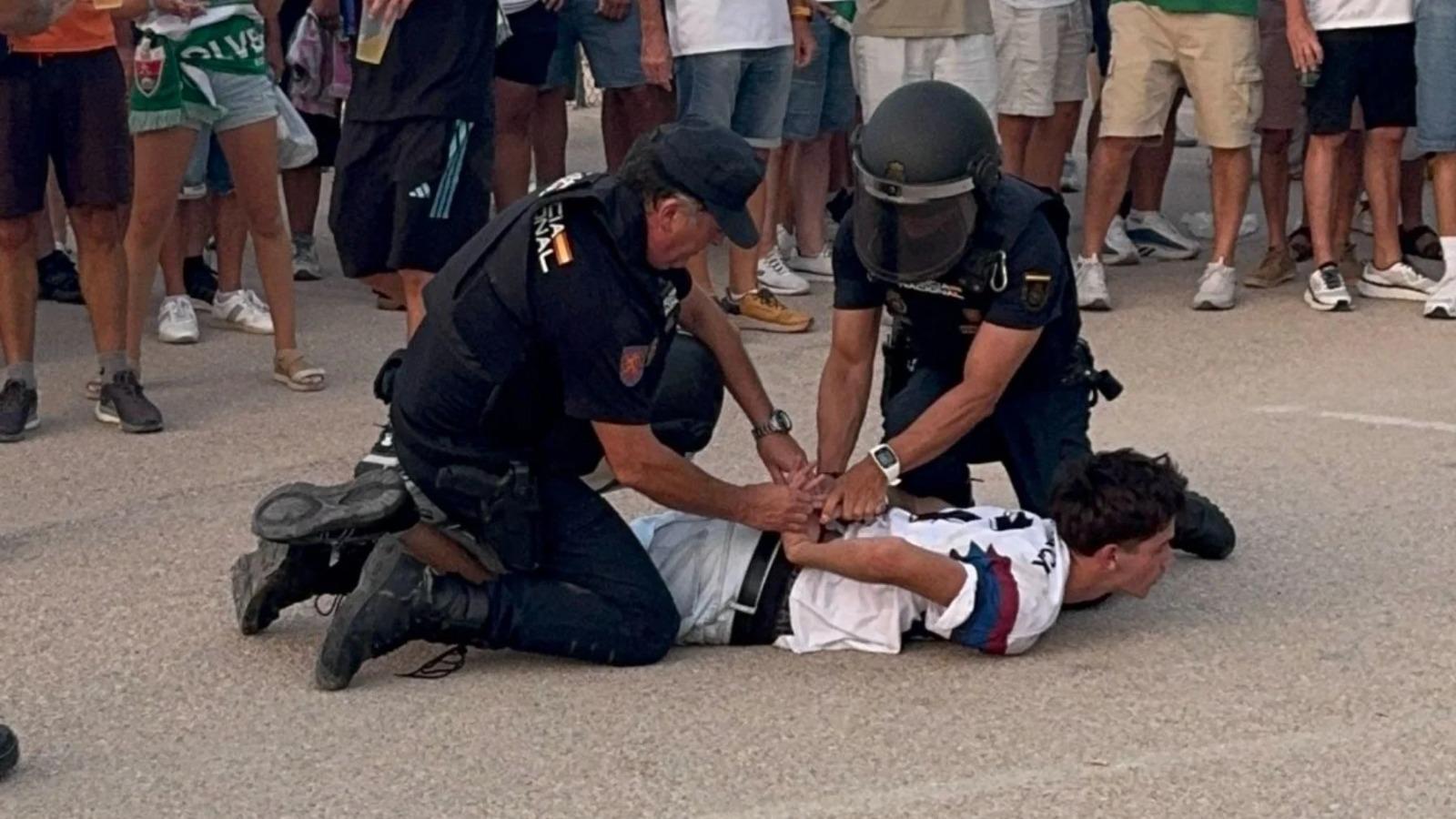 Elx'te Barça Taraftarına Polis Şiddeti: Estelada Krizi ve İç Soruşturma Başlatıldı