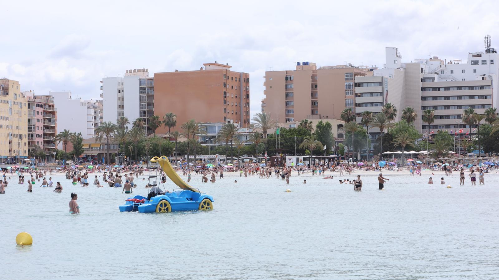 İklim Değişikliği Turizmi Durduramıyor: İspanya'da Sıcaklara Rağmen Rekor Ziyaretçi Sayısı