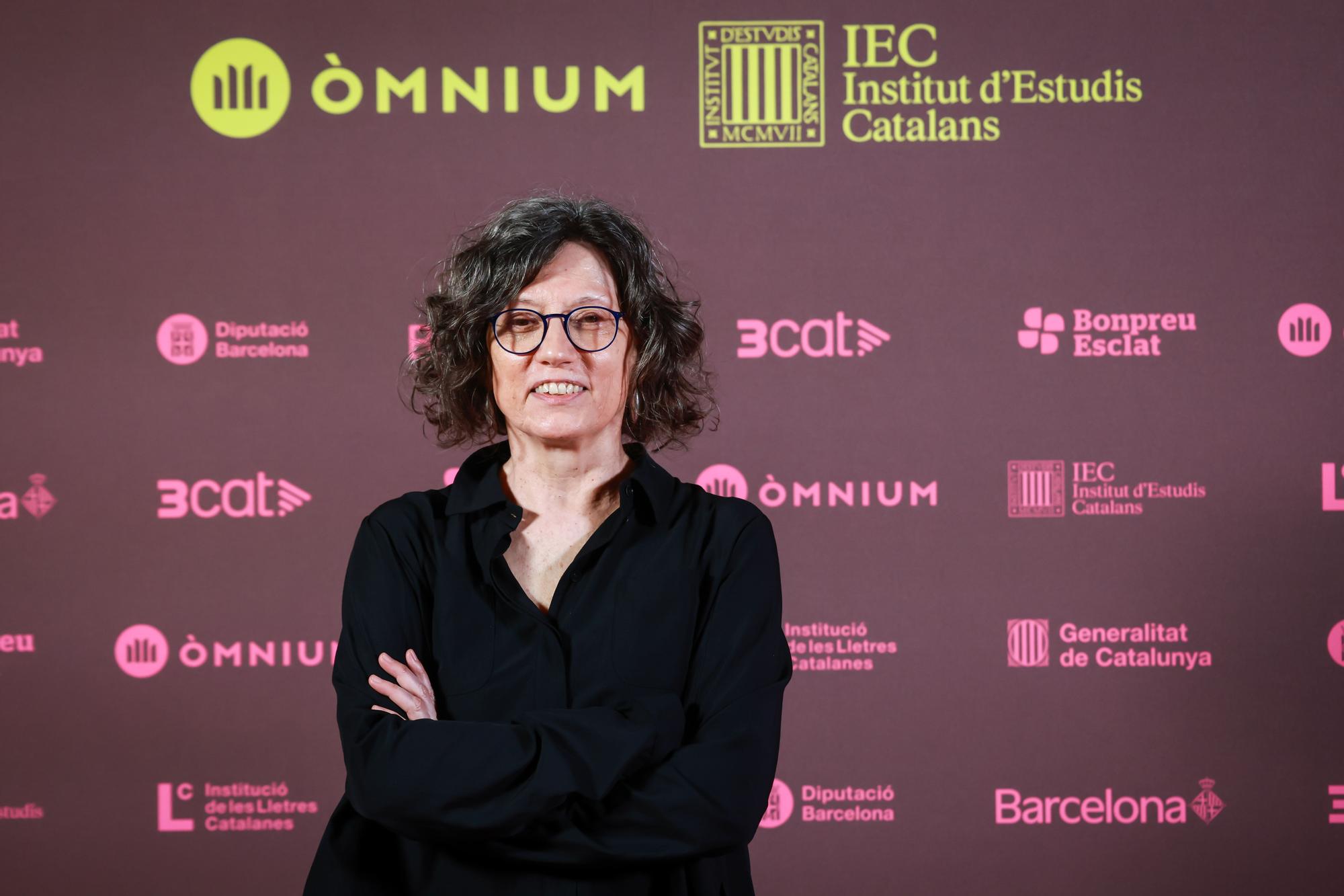 Yaz Sıcağında Kahkaha Garantili Eser: Antònia Carré-Pons'tan Aykırı Bir Kitap Önerisi