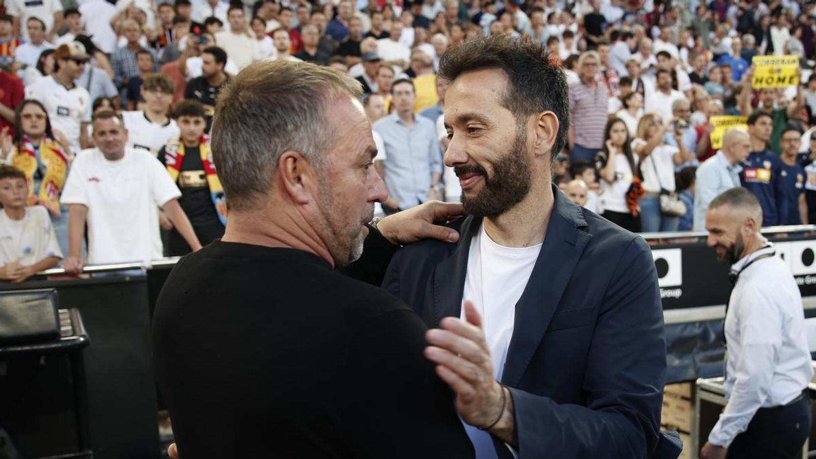 La Liga'da Zirve Yarışı Kızışıyor: Valencia-Barcelona Maçı Öncesi Kritik Analiz